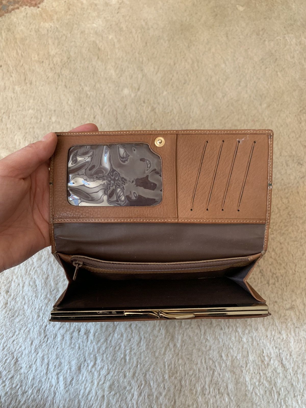 Designer × Other × Vintage Vintage 80s Designer Wallet Italian Leather (from Italy) Size ONE SIZE - 9 Thumbnail