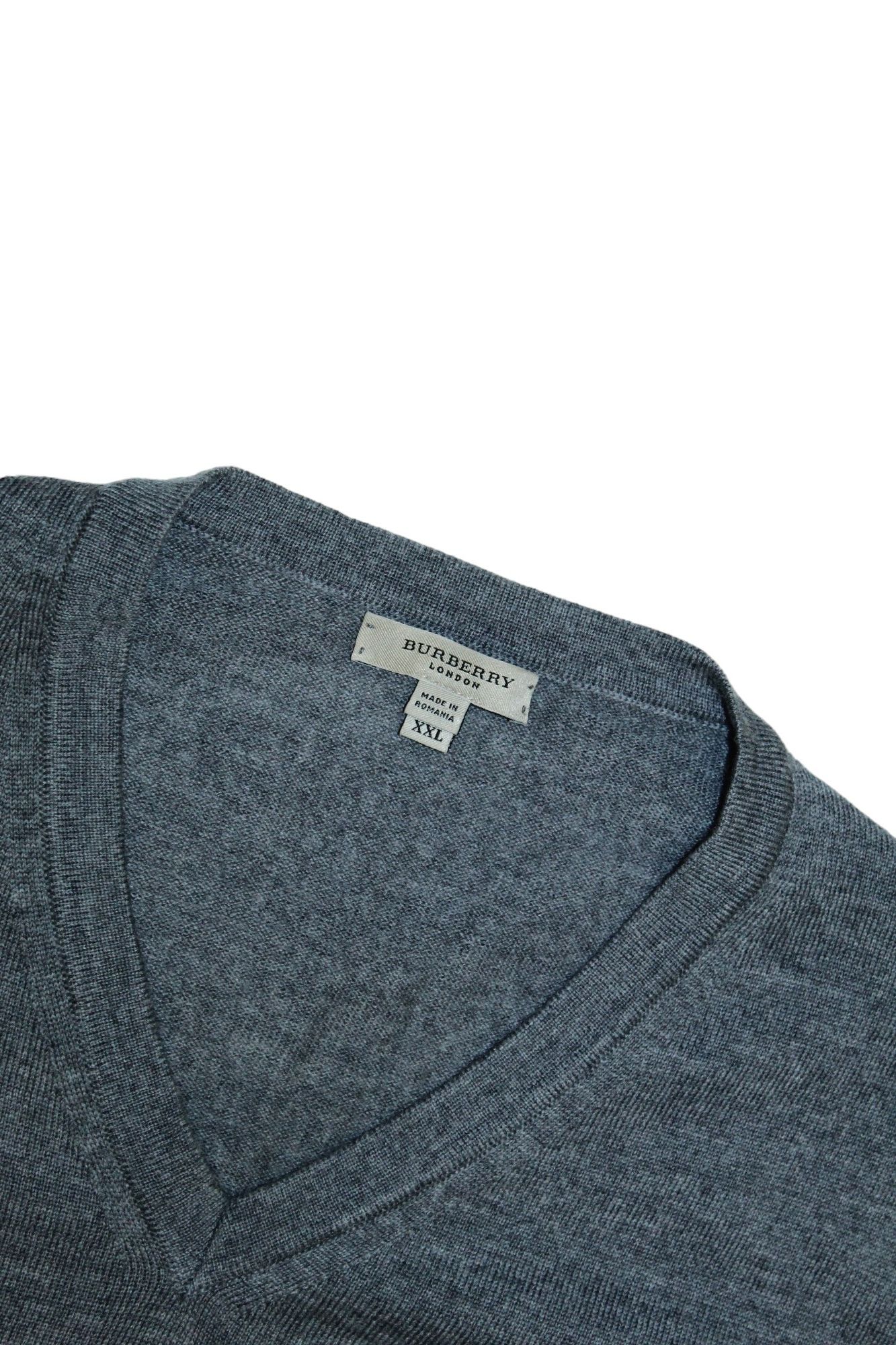 Burberry Burberry London Classic Logo Embroidery V-neck Wool Jumper Size US XXL / EU 58 / 5 - 3 Thumbnail