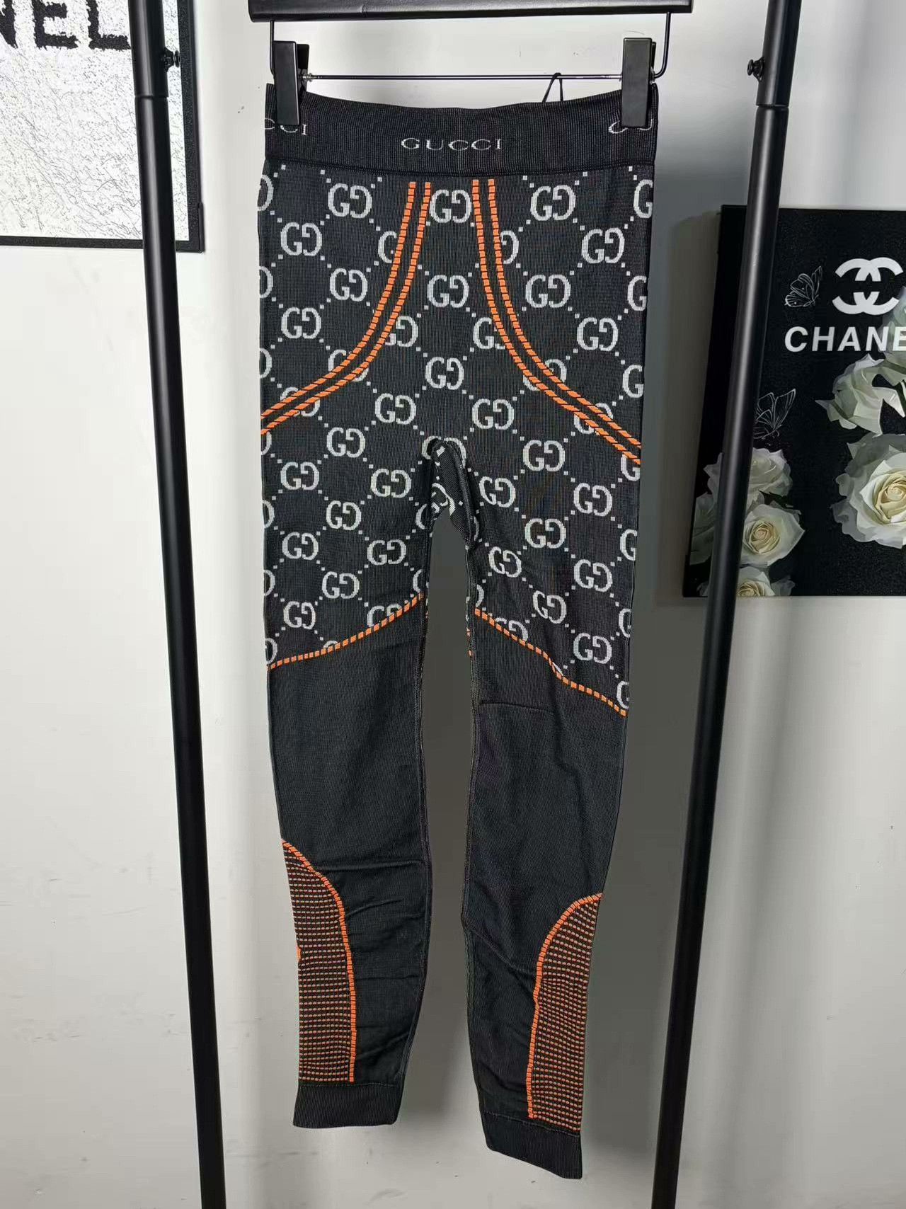 Gucci Gucci White Casual Pants 30 Men Size US 30 / EU 46 - 1 Thumbnail
