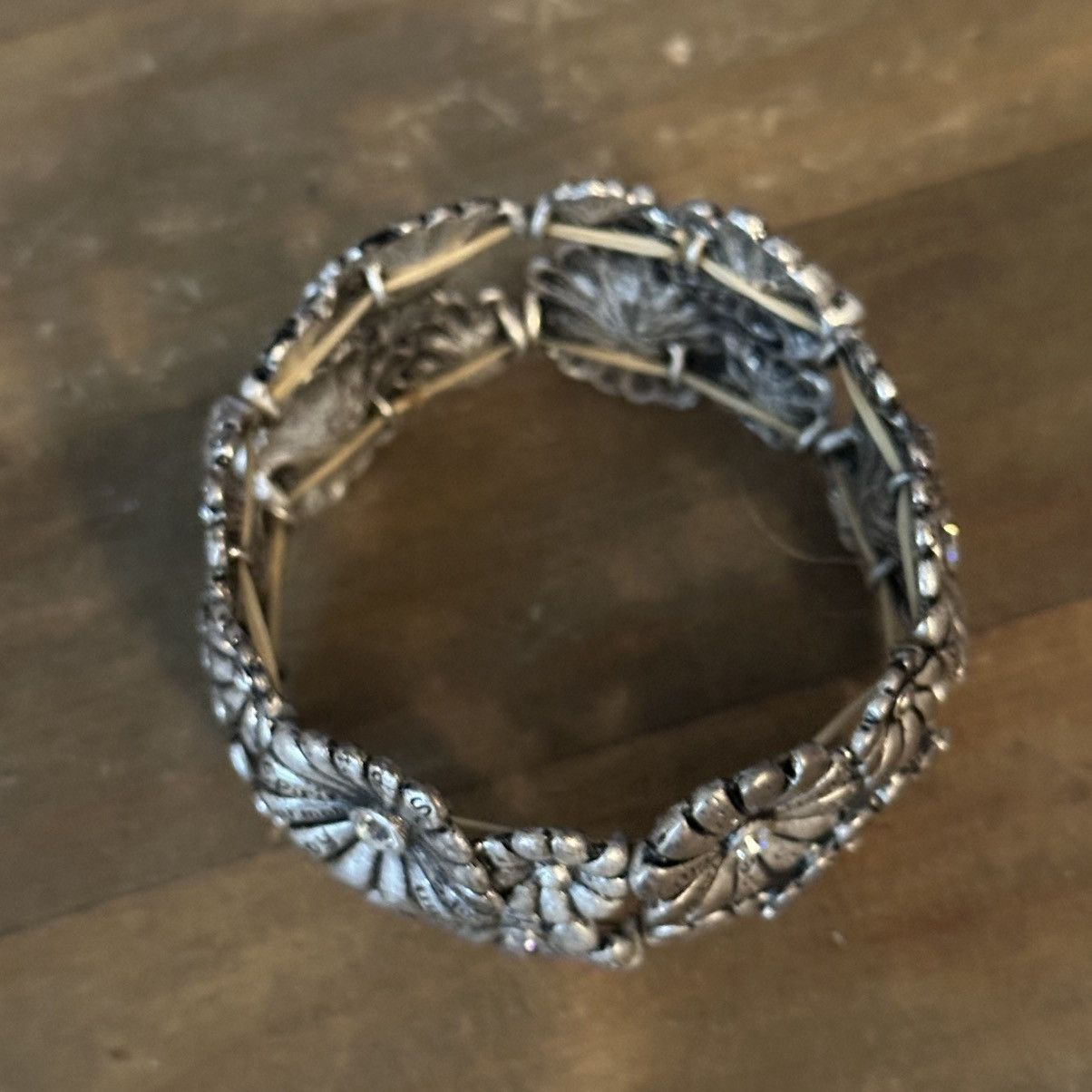 Other Silver tone inspirational flower stretch bracelet Size ONE SIZE - 5 Thumbnail