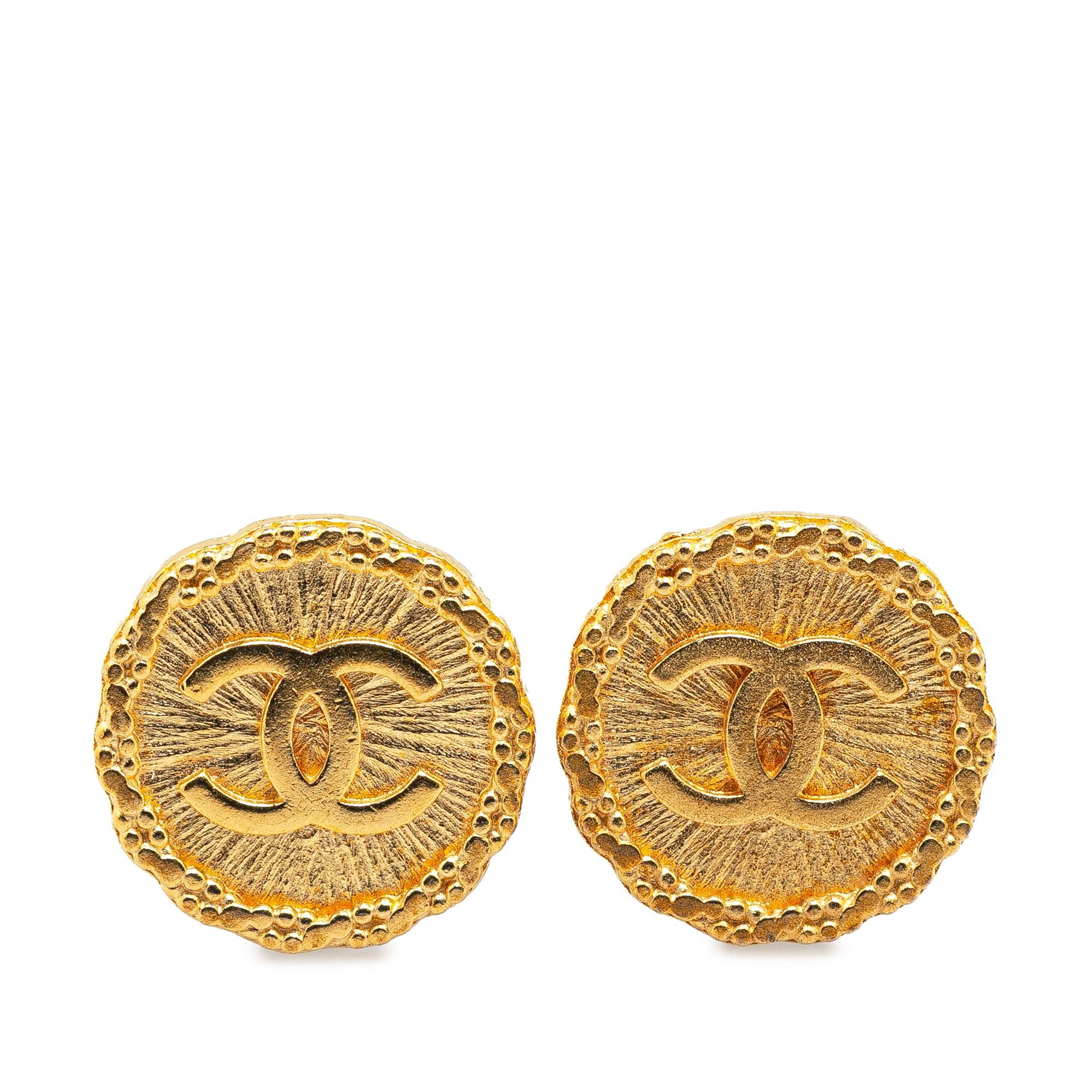 Chanel Chanel Gold Plated CC Round Clip on Earrings Gold Size ONE SIZE - 1 Thumbnail