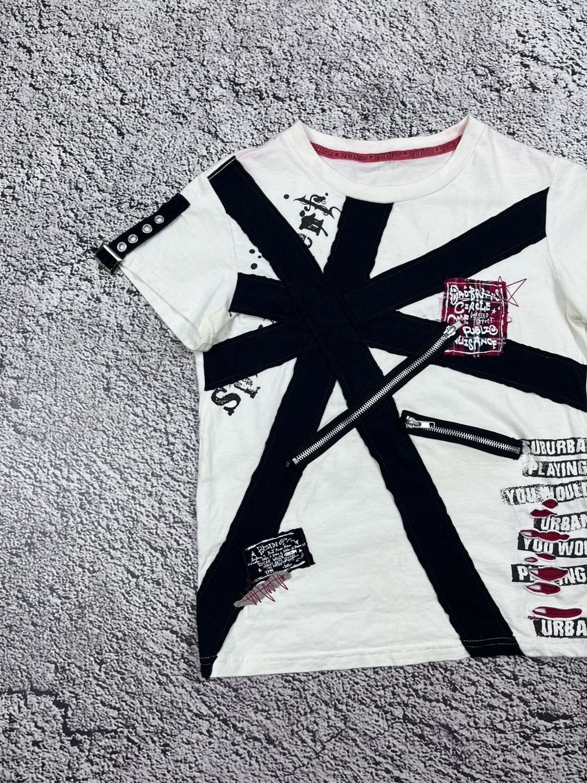 Japanese Brand Vintage Bondage Punk Strap Harness Zip T-Shirt Size M / US 6-8 / IT 42-44 - 2 Thumbnail