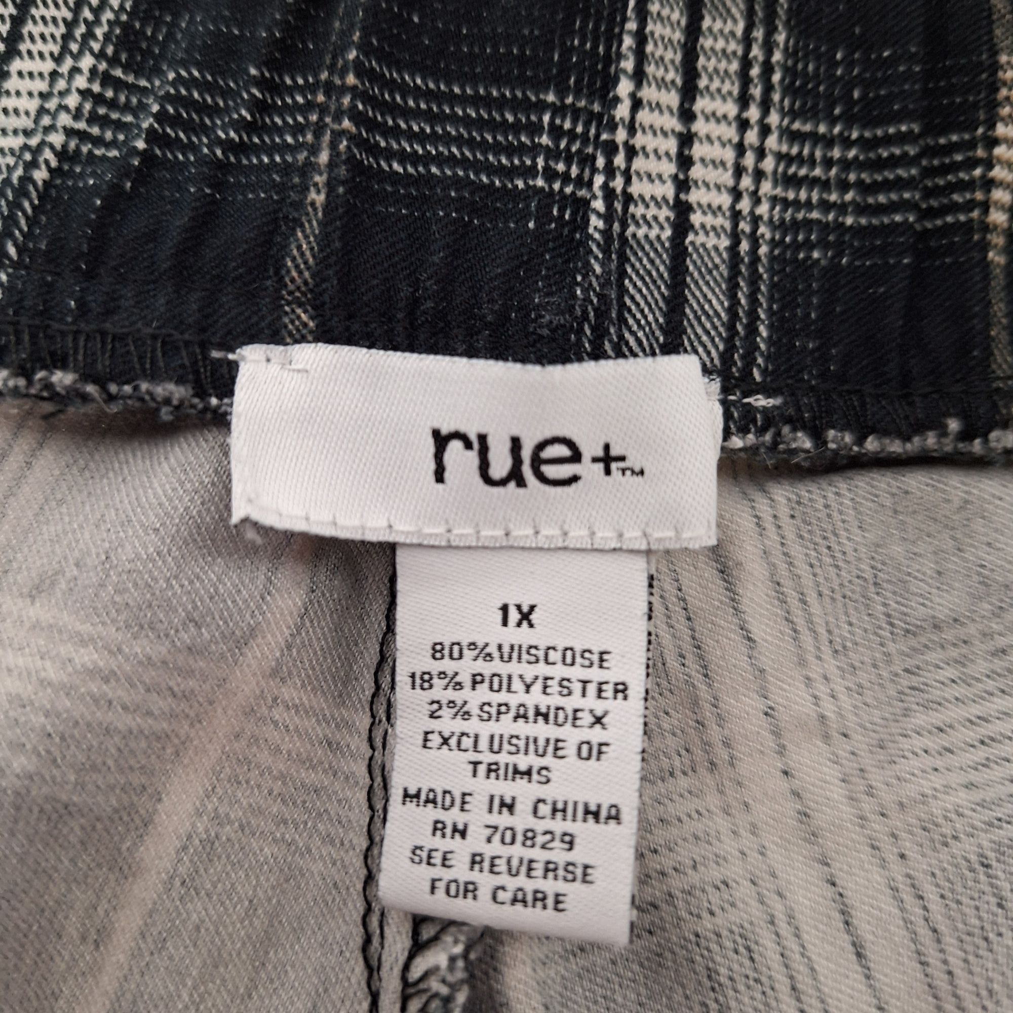 rue21 Rue21 Plus Plaid Zip Front Pants Tapered Skinny Academia Gru Size 31" - 4 Thumbnail