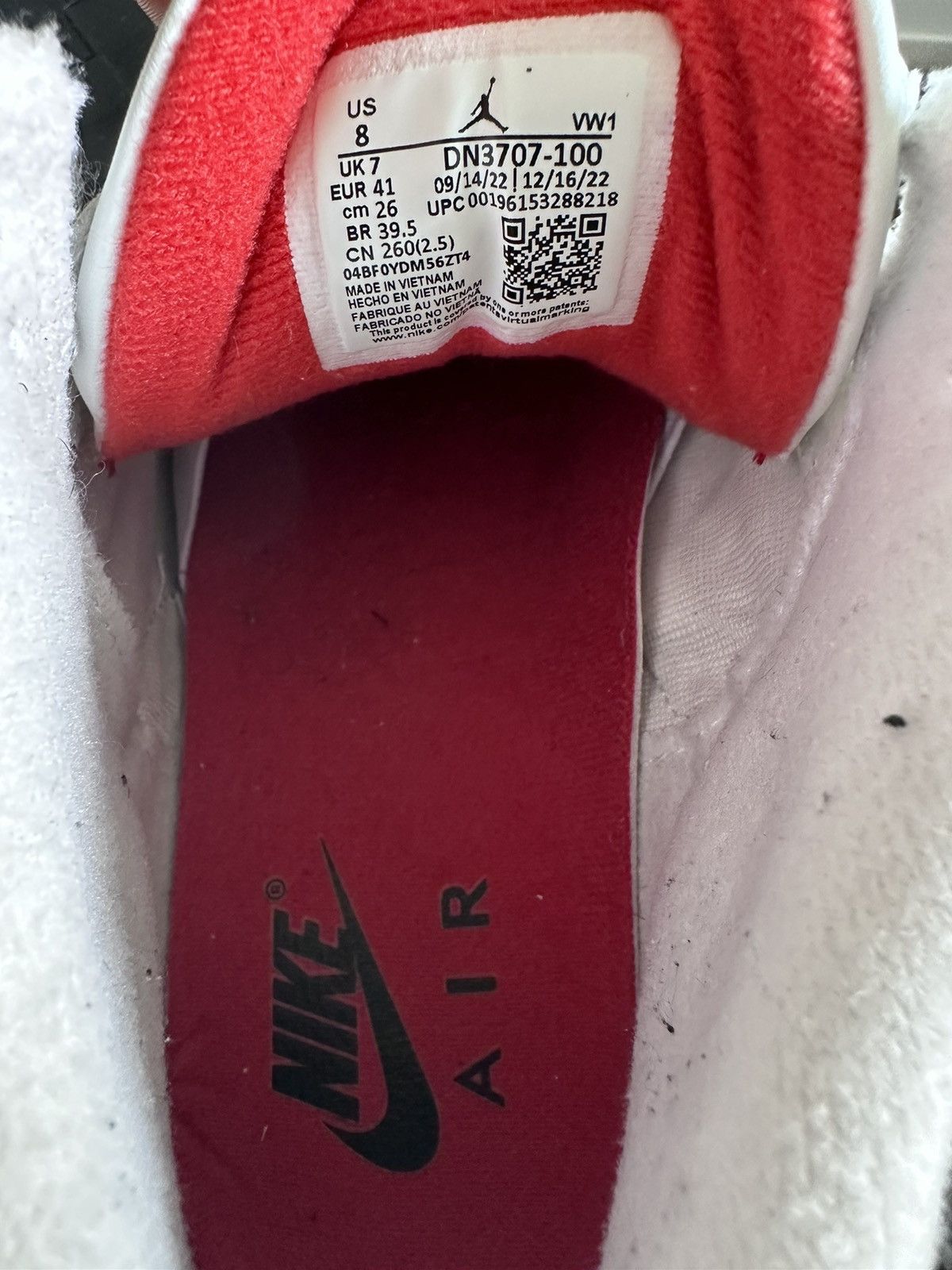 Jordan Brand × Nike Jordan 3 white cement reimagined Size US 8 / EU 41 - 7 Thumbnail
