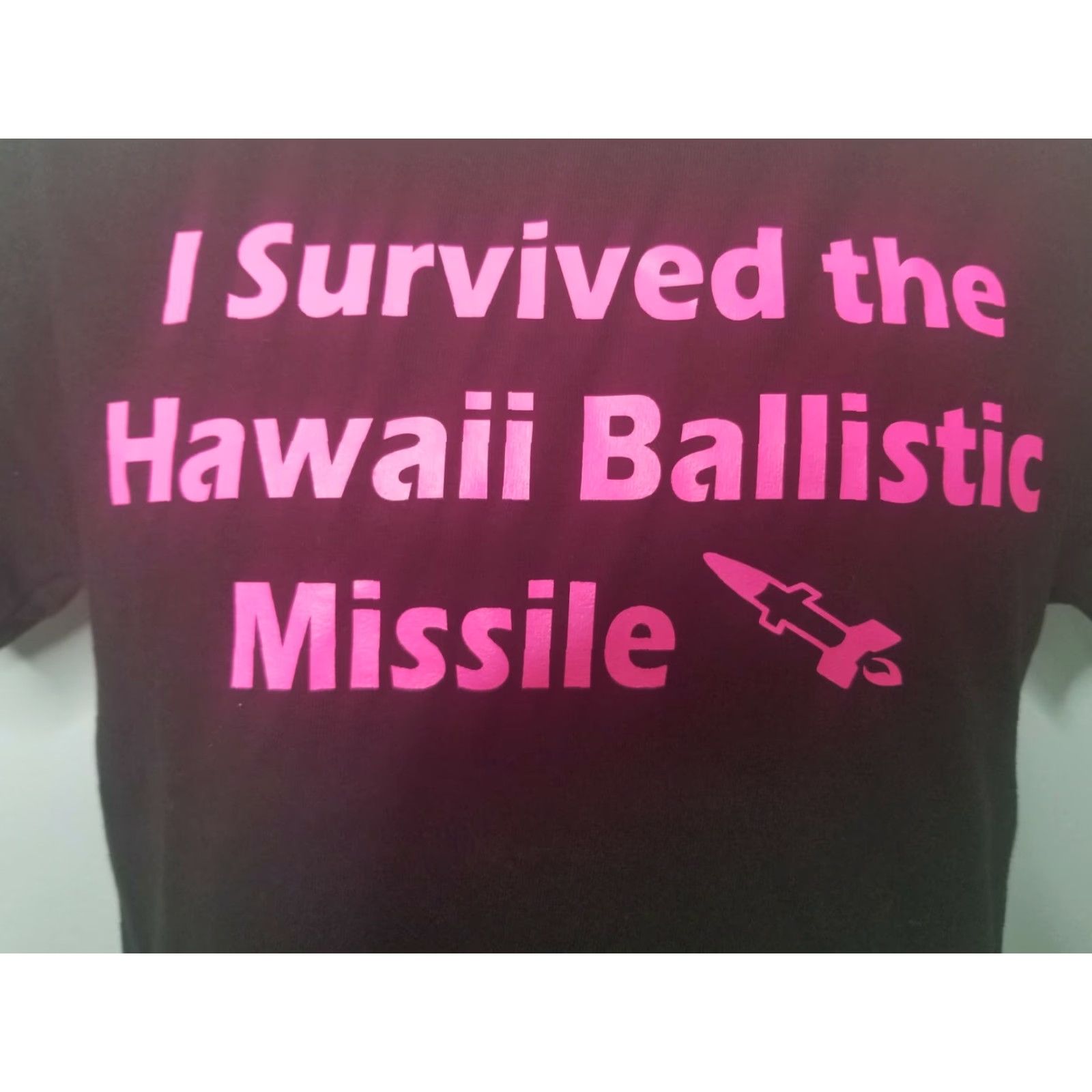 Essentials I Survived The Hawaii Ballistic Missile T-Shirt Essential T-Shirt Mens M Black Size US M / EU 48-50 / 2 - 4 Thumbnail