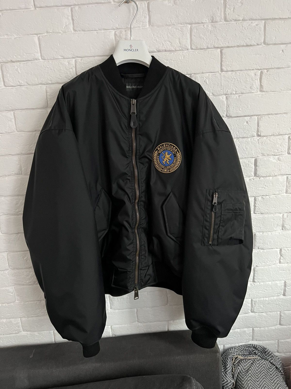 Balenciaga 2025 padded bomber Size US M / EU 48-50 / 2 - 2 Thumbnail