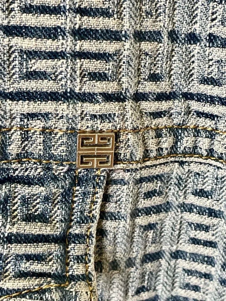 Givenchy Givenchy 23SS All-Over Printed Logo Single-Breasted Sleeve Size US XL / EU 56 / 4 - 4 Thumbnail