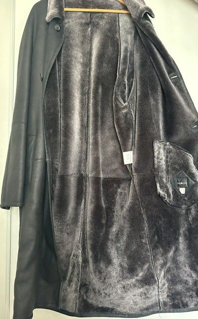 Other Long leather coat with a natural fur Size US XL / EU 56 / 4 - 2 Thumbnail