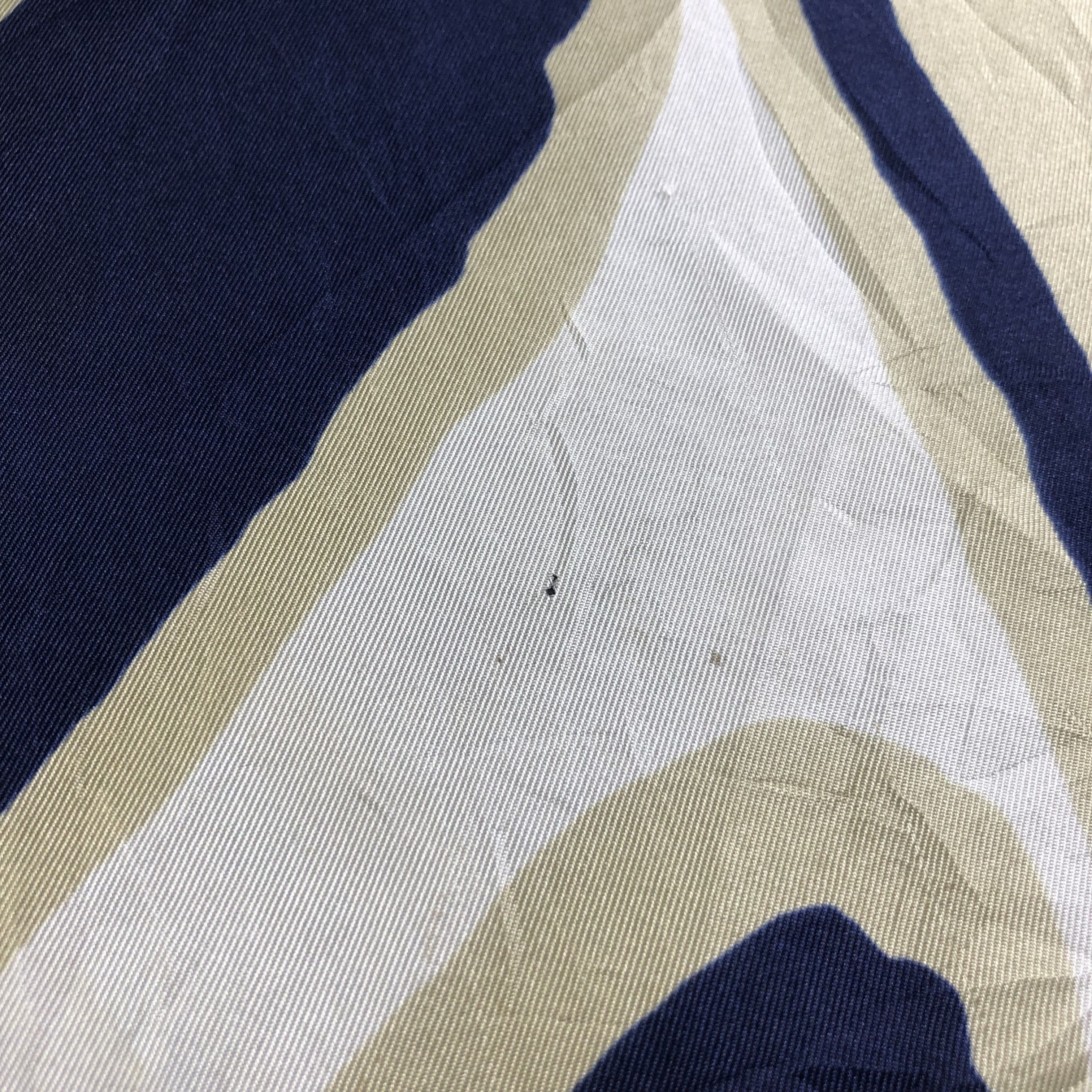 Vintage Vintage Dickins & Jones Abstract Hand Rolled Silk Scarf M421 Size ONE SIZE - 10 Thumbnail