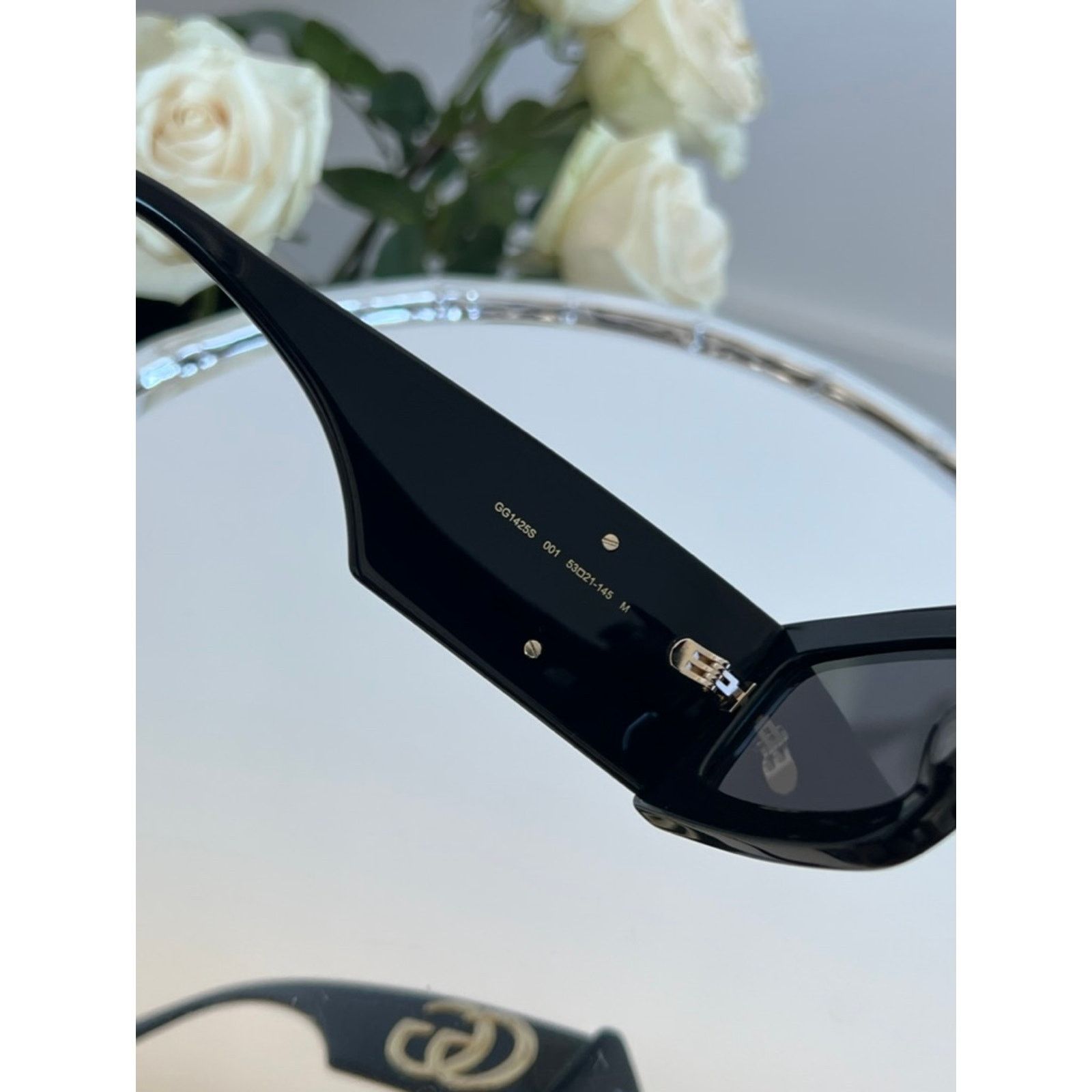 Gucci NEW Gucci GG1425S Black Marmont Sunglasses $505 Size ONE SIZE - 7 Thumbnail