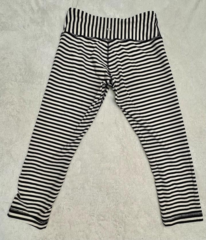Lululemon Lululemon Wunder Under Crop White Stripe Size 28" / US 6 / IT 42 - 2 Thumbnail