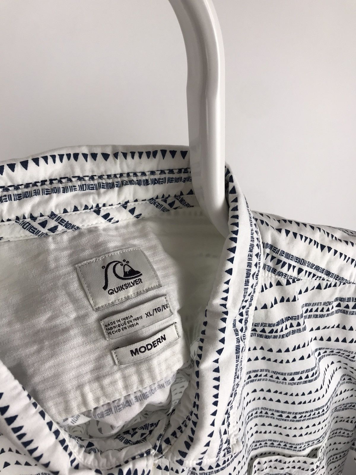 Quiksilver × Vintage Quiksilver Short Sleeve Surf Shirt Size US XL / EU 56 / 4 - 3 Thumbnail