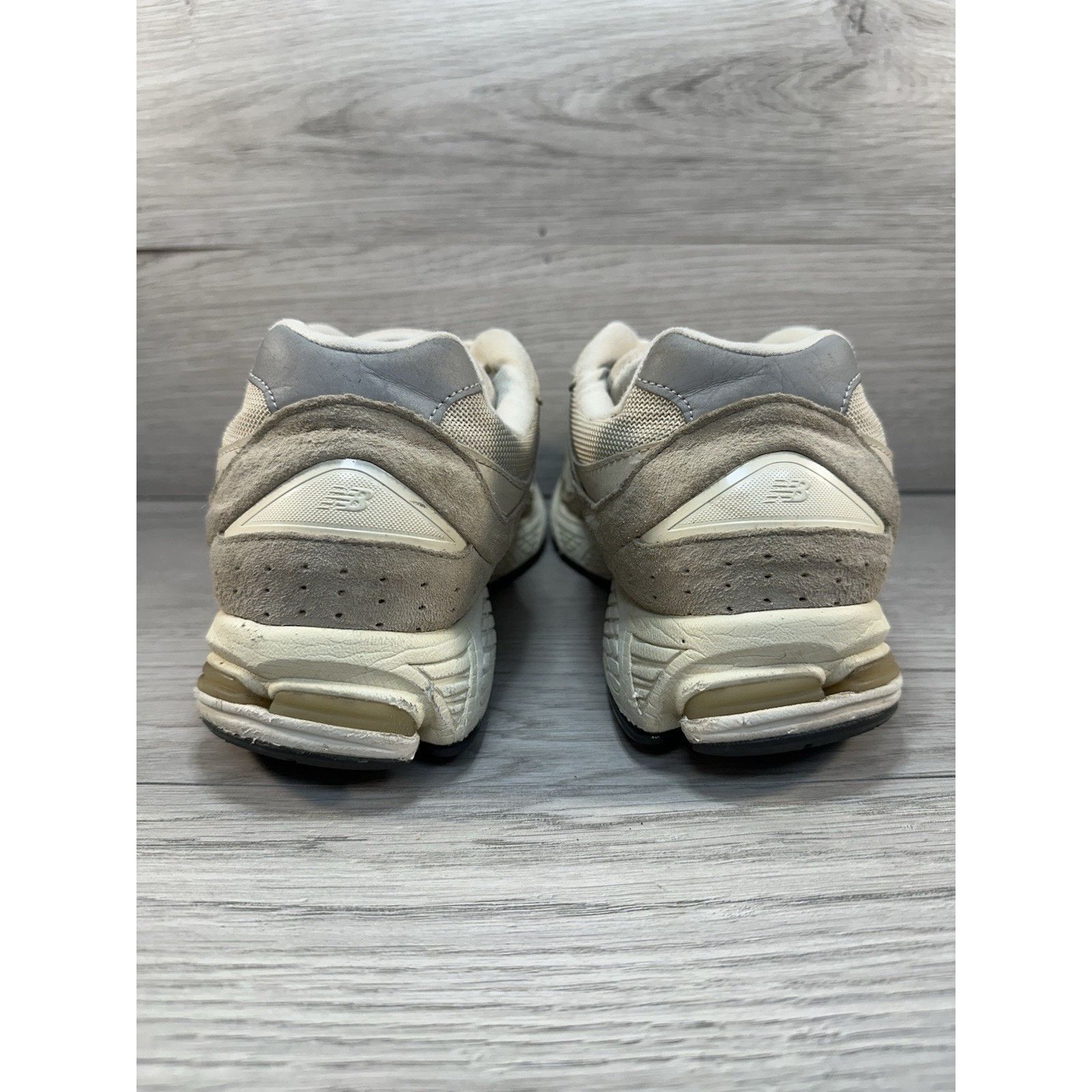 New Balance New Balance 2002R Calm Taupe - Size 11 Size US 11 / EU 44 - 5 Thumbnail