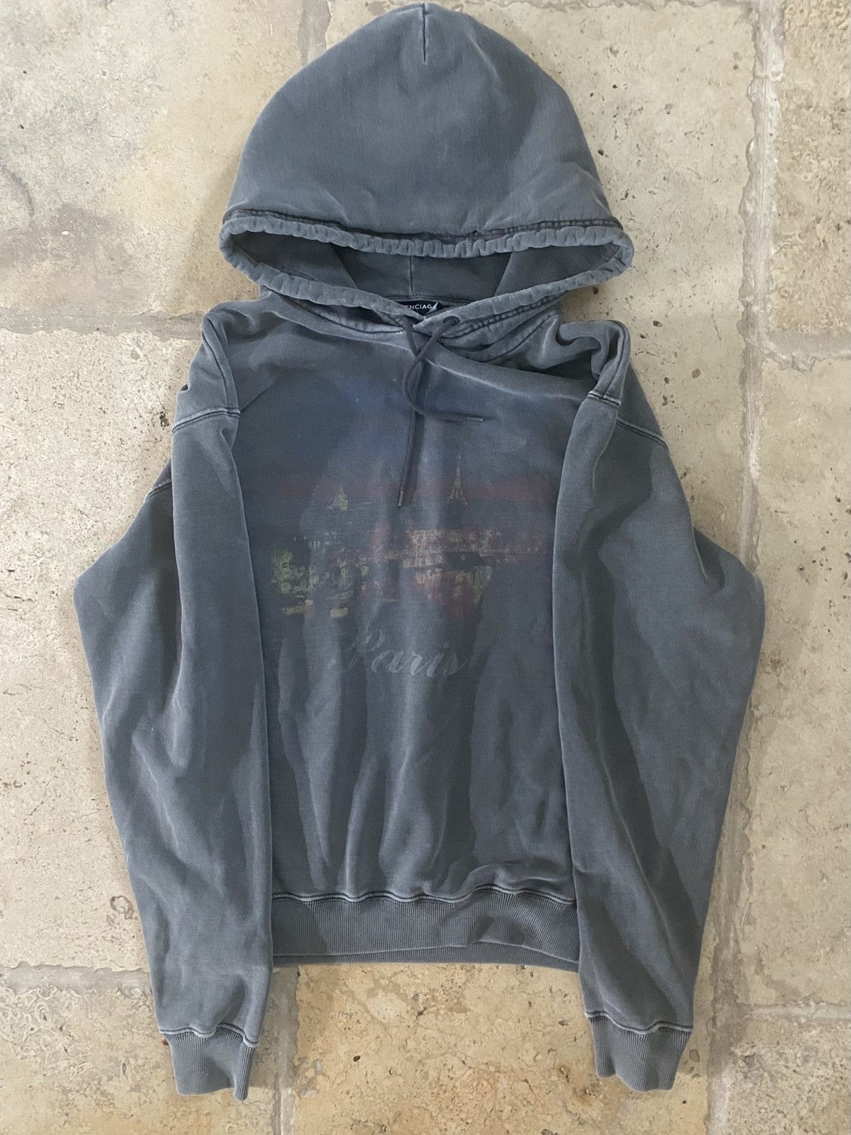 Balenciaga Balenciaga FW17 Paris Hoodie Size US M / EU 48-50 / 2 - 1 Thumbnail
