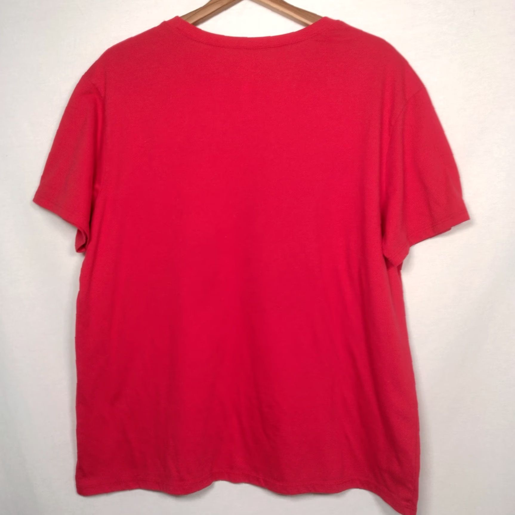 Vintage SANRIO Hello Kitty Shirt Womens Large Red Glitter Cupcake Graphic T-Shirt Size L / US 10 / IT 46 - 4 Thumbnail