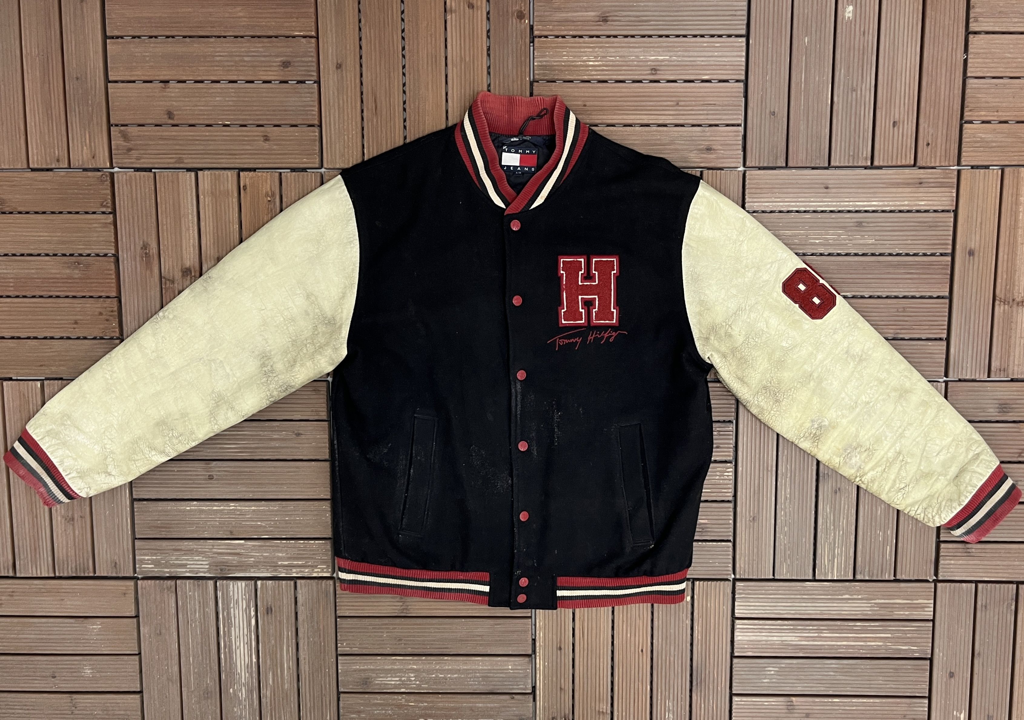 Tommy Hilfiger × Vintage Tommy Hilfiger Vintage Black Wool Varsity Jacket Size US L / EU 52-54 / 3 - 6 Thumbnail