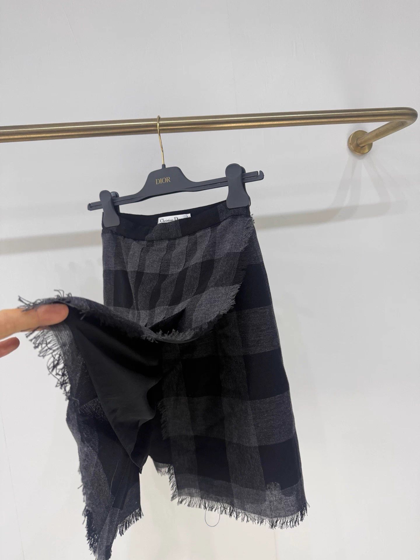 Dior Dior Black & Gray Plaid Tassel Pleated Skirt FR34 Size 25" / US 0 / IT 36 - 3 Thumbnail