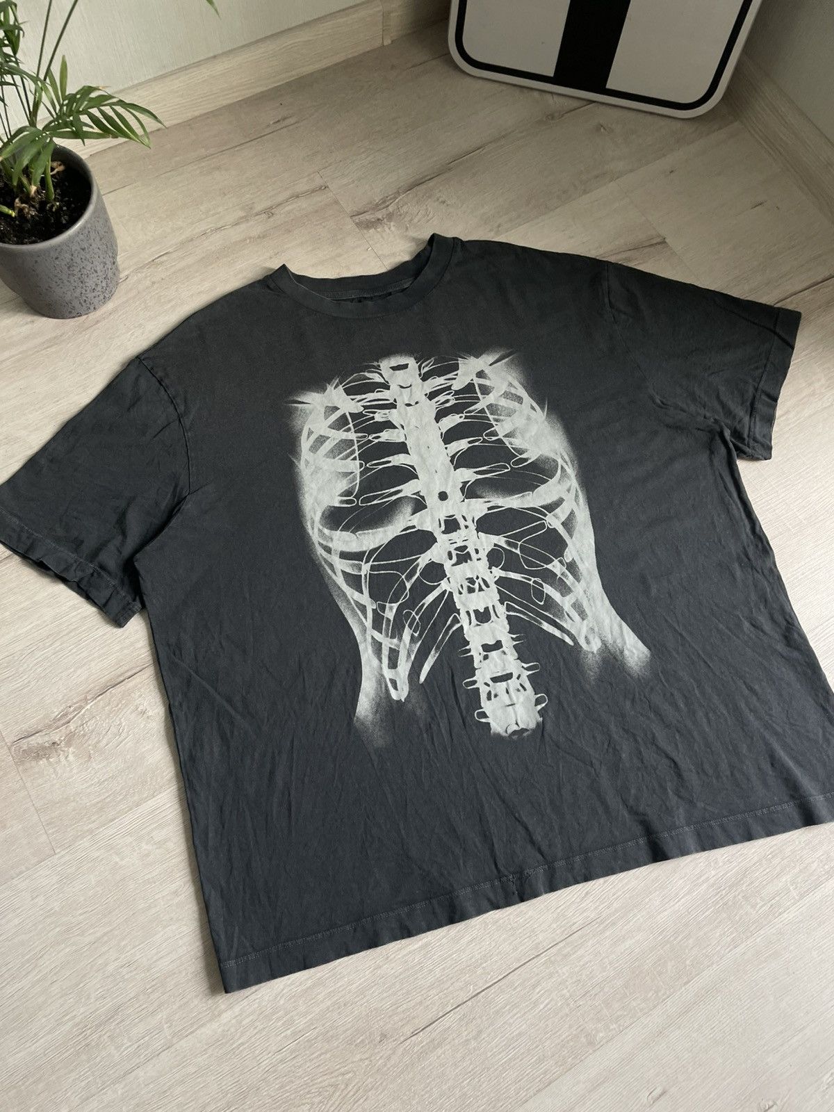 Japanese Brand Rare Faded Skeleton Boxy Fit T-shirt Playboy Carti Style Size US XL / EU 56 / 4 - 5 Thumbnail