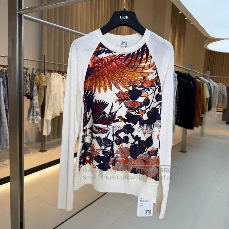 Hermes Hermes White Silk and Bird Flower Element Top Size XXS / US 00 / IT 34 - 1 Thumbnail