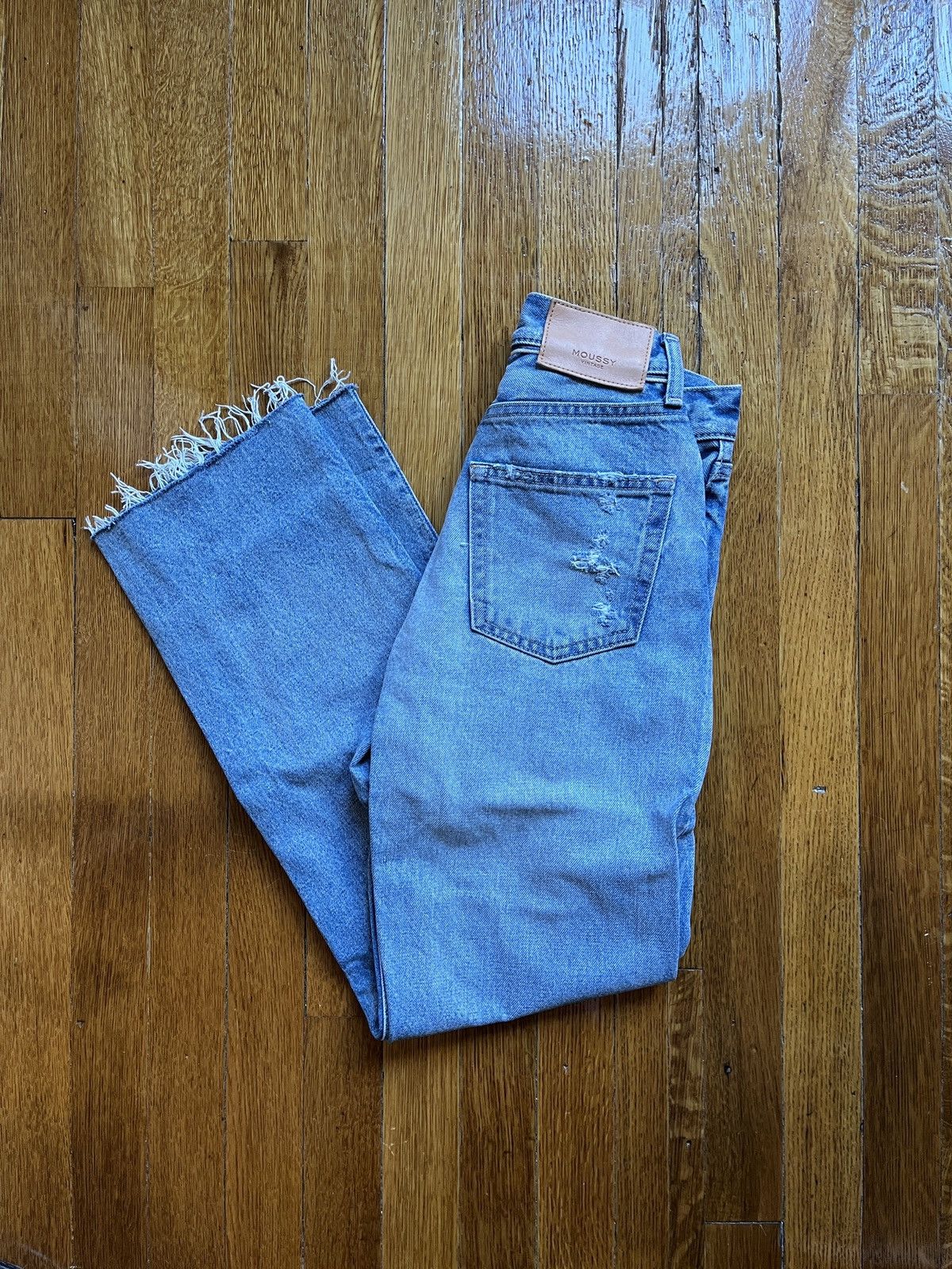 image of Moussy Vintage Ashleys Straight-Fit Jeans in Light Blue, Women's (Size 24)