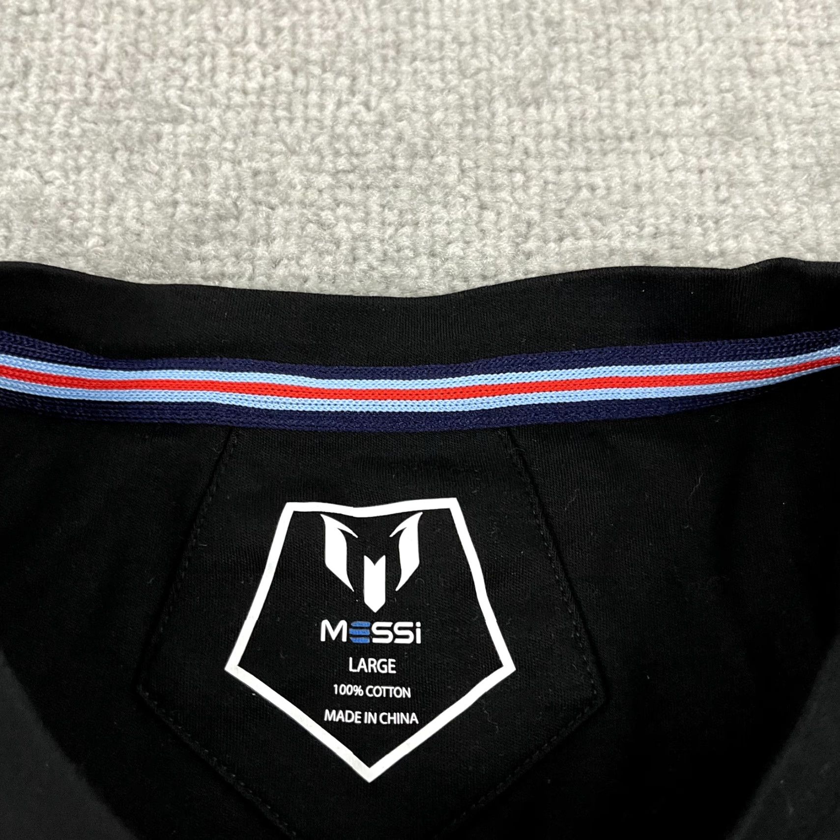 Vintage LIONEL MESSI Shirt Mens Large Black Soccer Training Pocket Tee Long Sleeve PSG Size US L / EU 52-54 / 3 - 3 Thumbnail