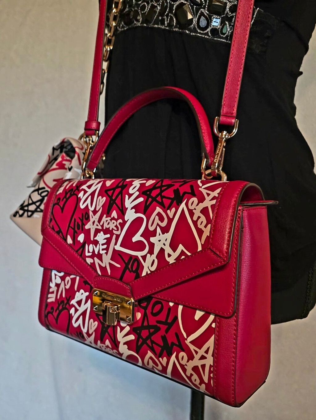 Michael Kors Rare Michael Kors Graffiti Love Heart Bag Bundle — Both With Size ONE SIZE - 8 Thumbnail