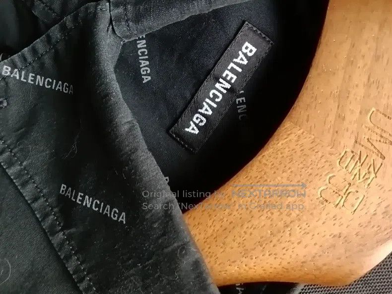 Balenciaga Balenciaga size 37 Logo all-over printed single-breasted c Size US M / EU 48-50 / 2 - 4 Thumbnail