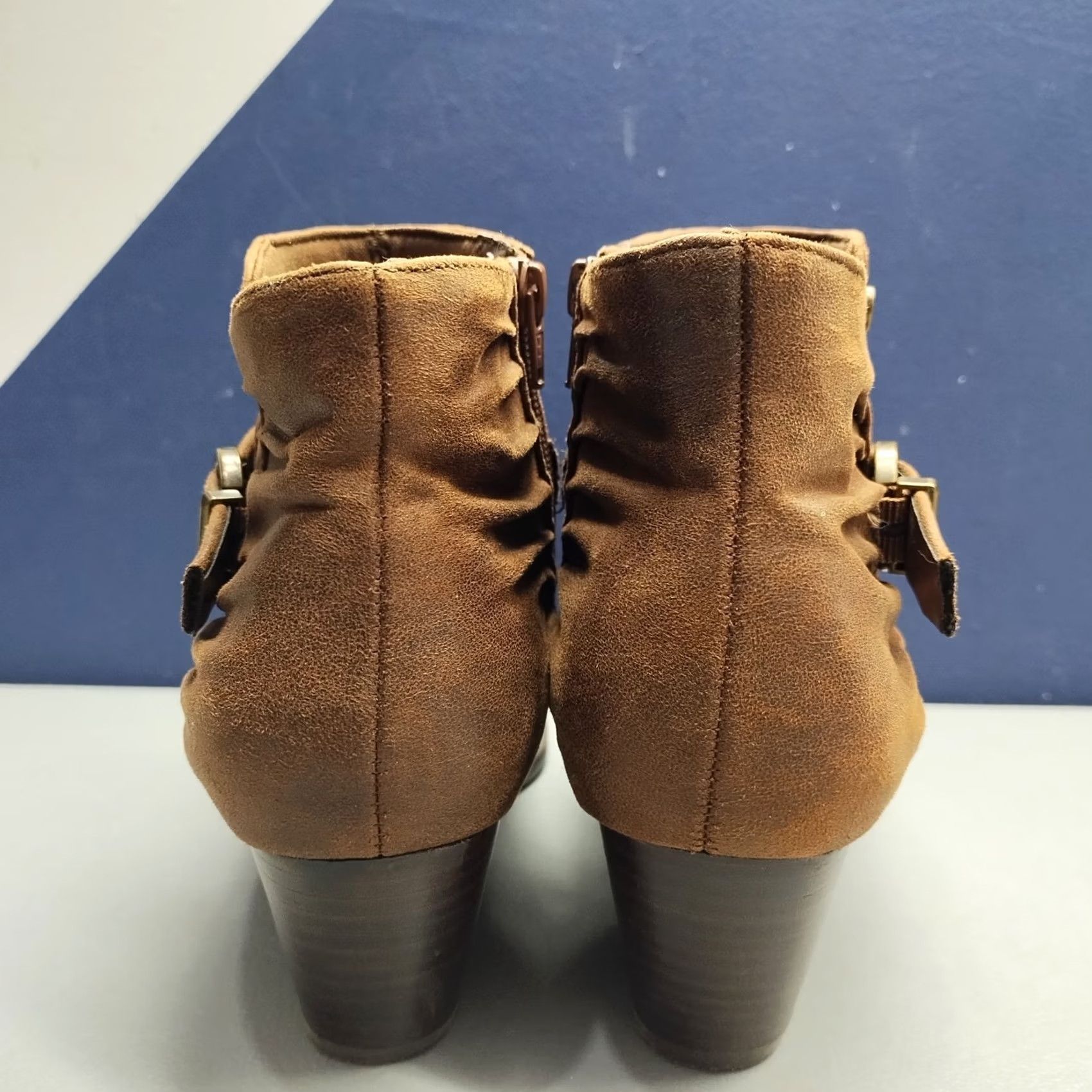 Vintage Baretraps Rudelle Bootie Womens 9.5M Brown Round Toe Buckle Strap Side Zip Boot Size US 10 / IT 40 - 5 Thumbnail