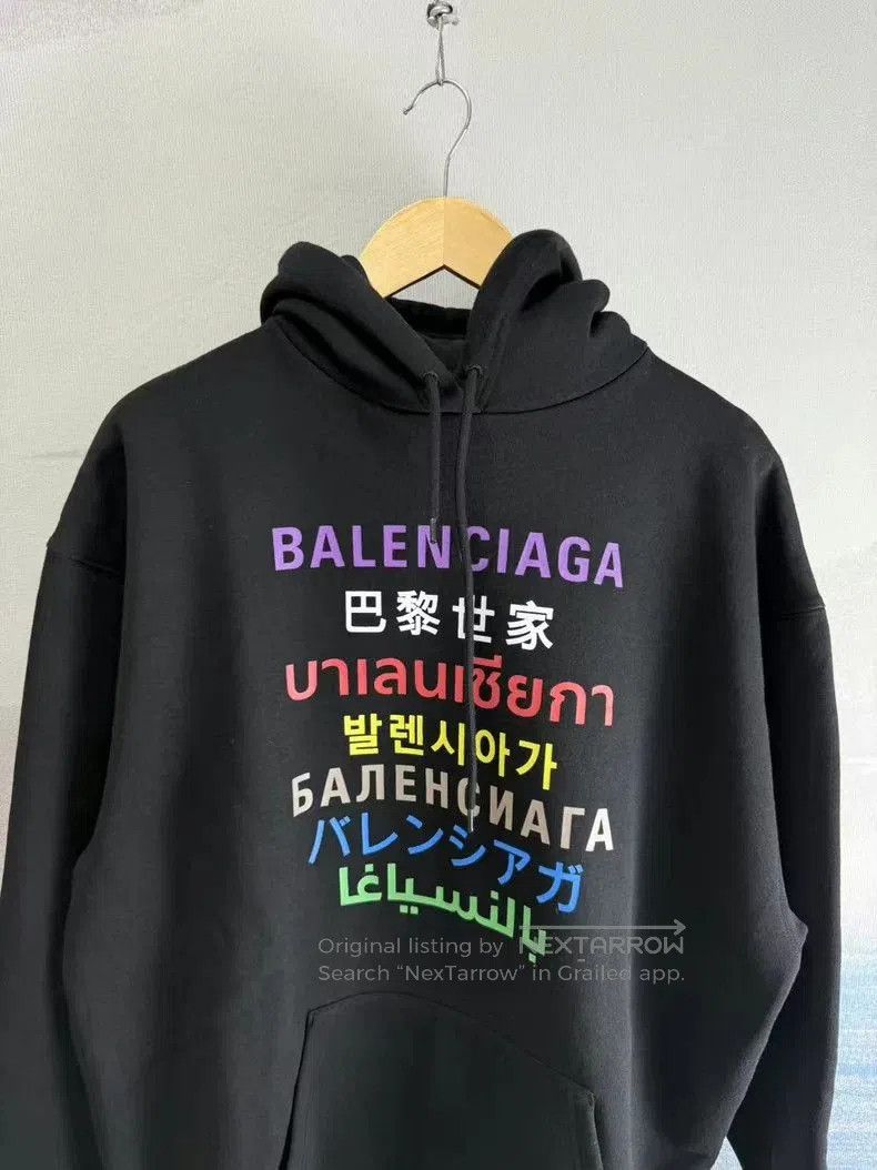 Balenciaga Balenciaga Black Seven-Language Print Hoodie. Size US XS / EU 42 / 0 - 2 Thumbnail