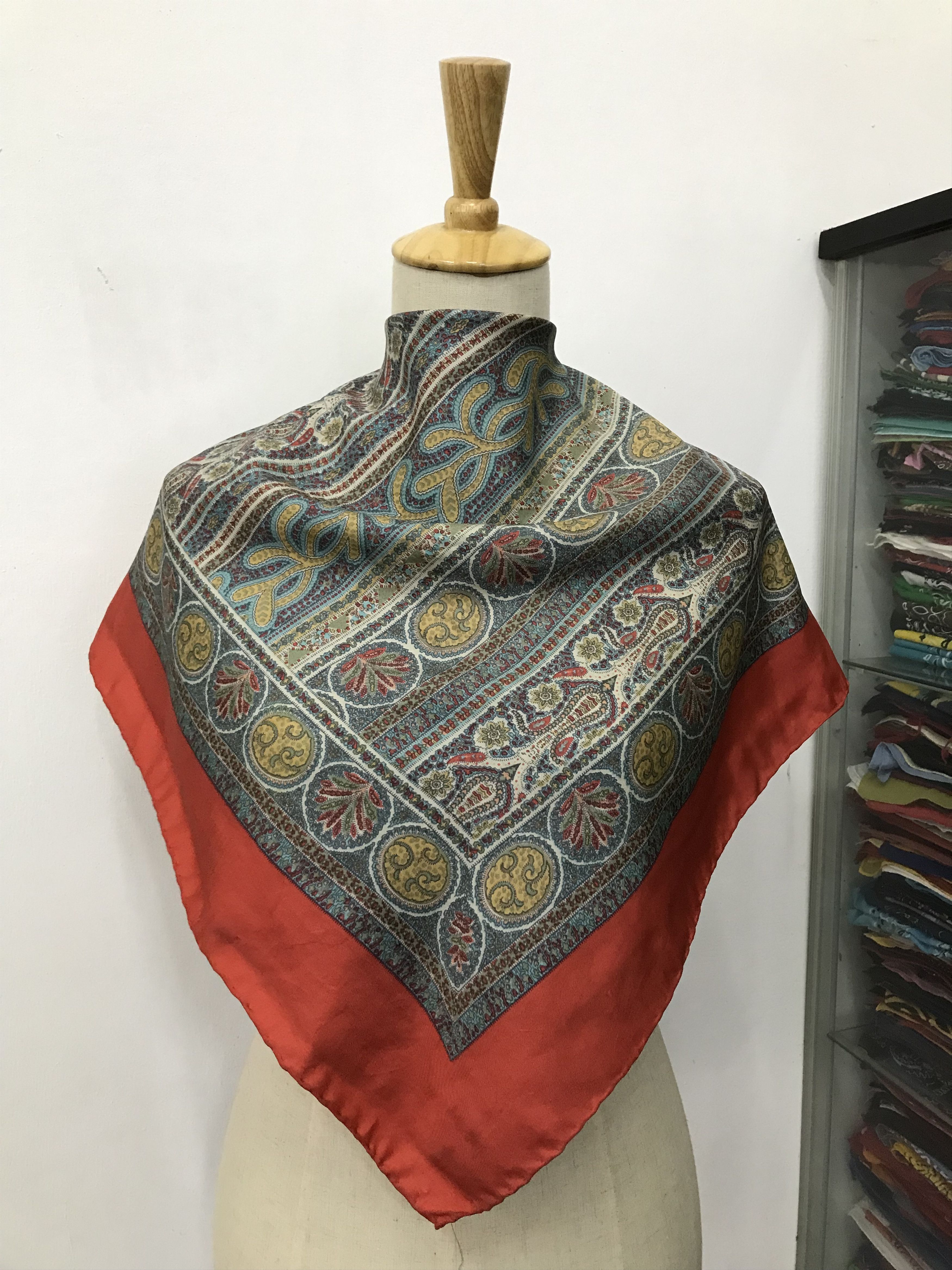 Liberty Vintage Liberty Silk Scarf Size ONE SIZE - 1 Thumbnail