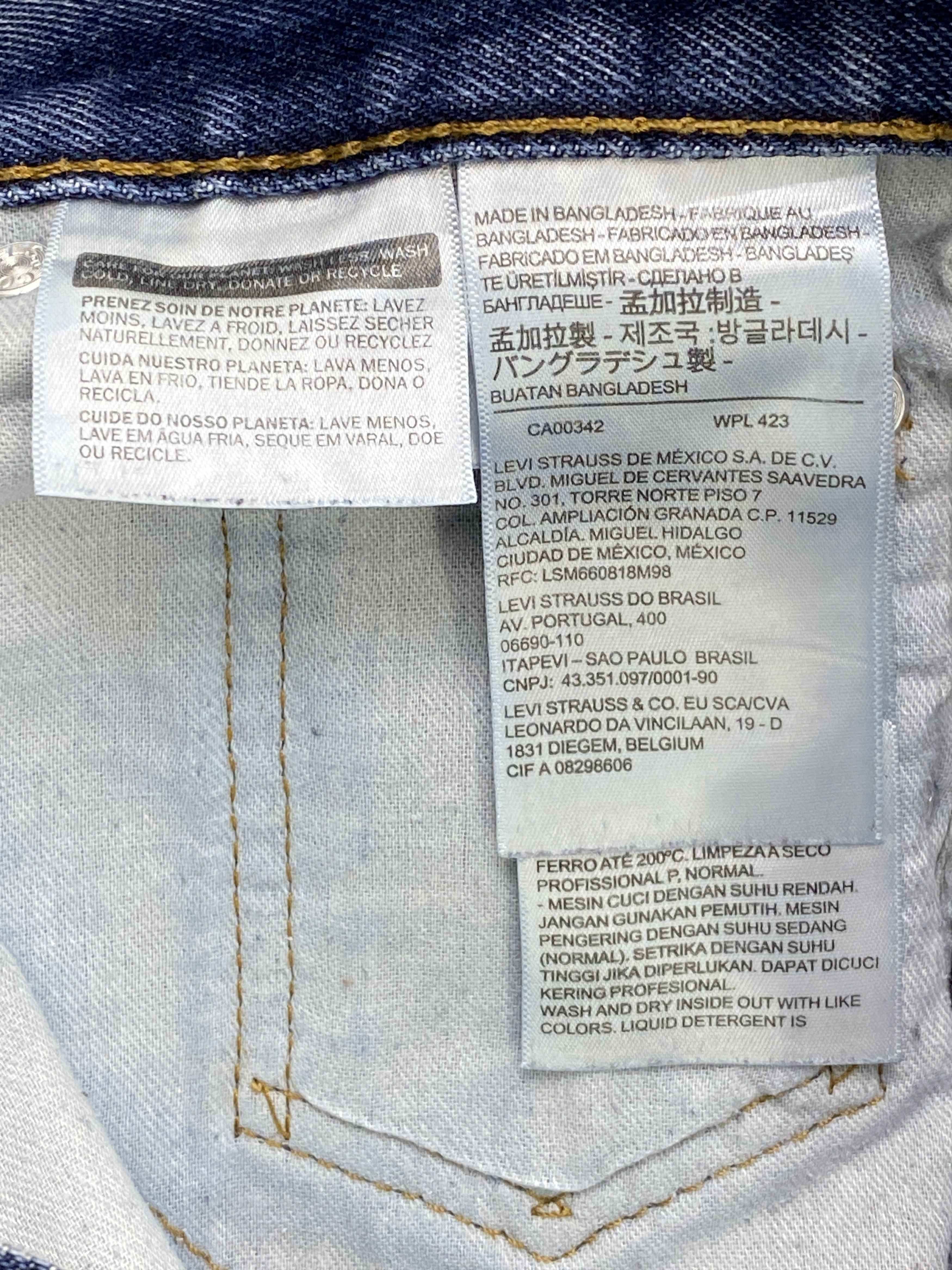 Levi's Vintage Levis 517 Flared Bootcut Denim DP2596 Size US 28 / EU 44 - 7 Thumbnail