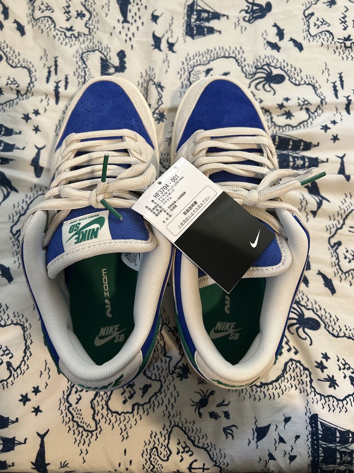 Nike Nike sb dunk low malachite hyper royale Size US 9 / EU 42 - 3 Thumbnail