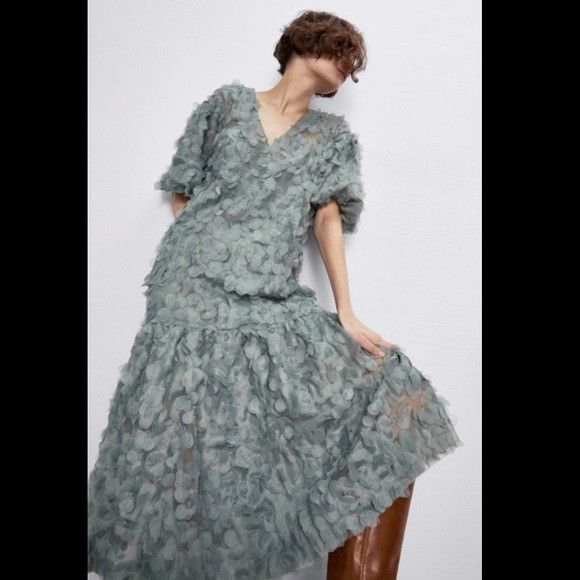 Zara Zara limited edition textured dress Size M / US 6-8 / IT 42-44 - 3 Thumbnail