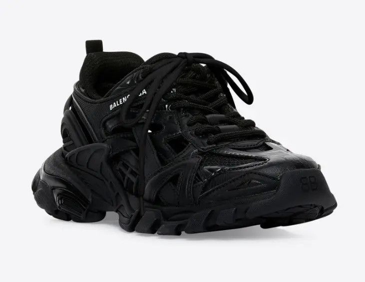 Balenciaga o1la1rc1a1025 Size: KIDS 27 / Track.2 Sneakers Size US 5 / EU 37 - 2 Thumbnail