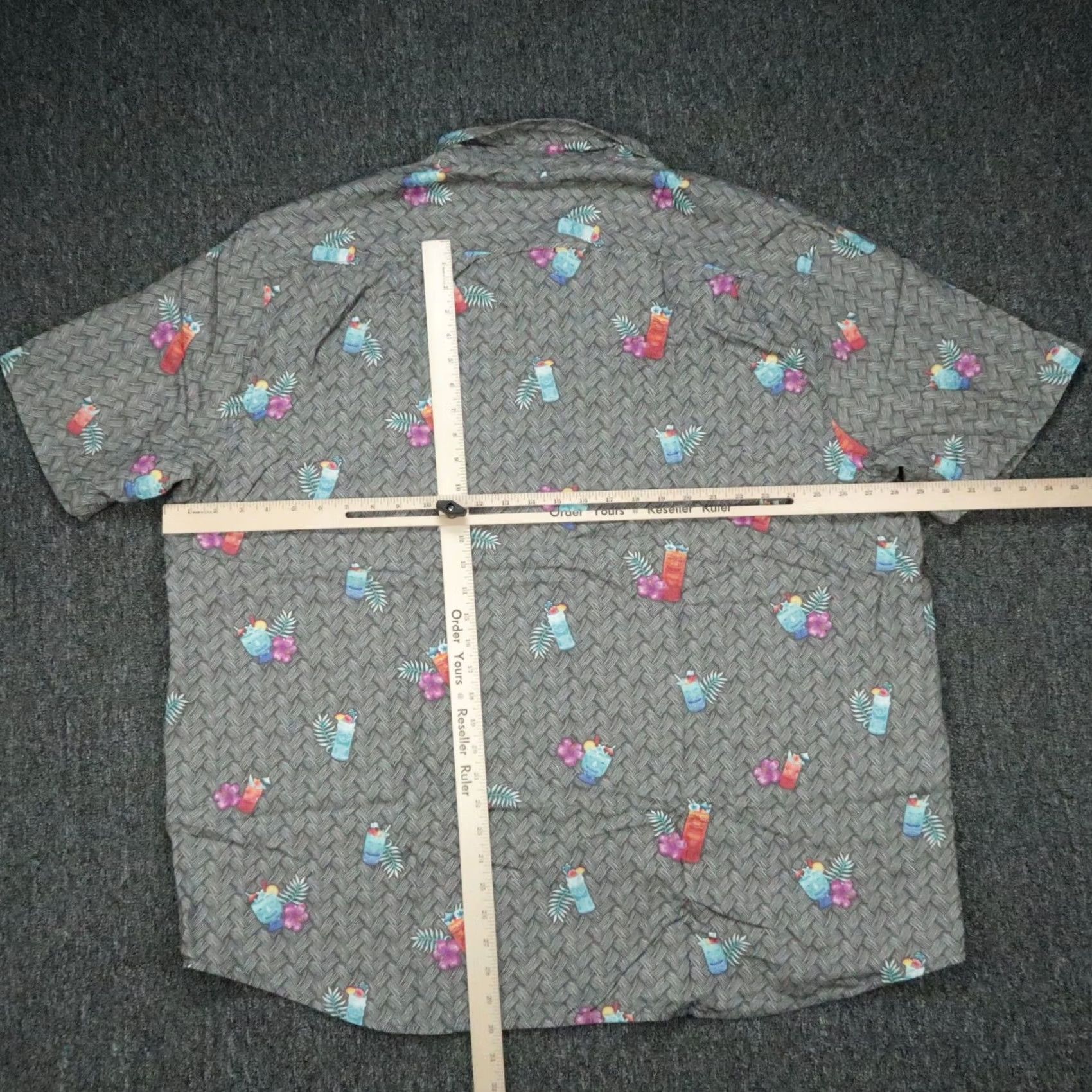 Tommy Bahama Tommy Bahama Shirt Mens 3XL Gray Tiki Cocktails Graphic Short Sleeve Hawaiian Shirt Mens 3XL Gray Graphic Print Vintage: No Size US XXL / EU 58 / 5 - 7 Thumbnail