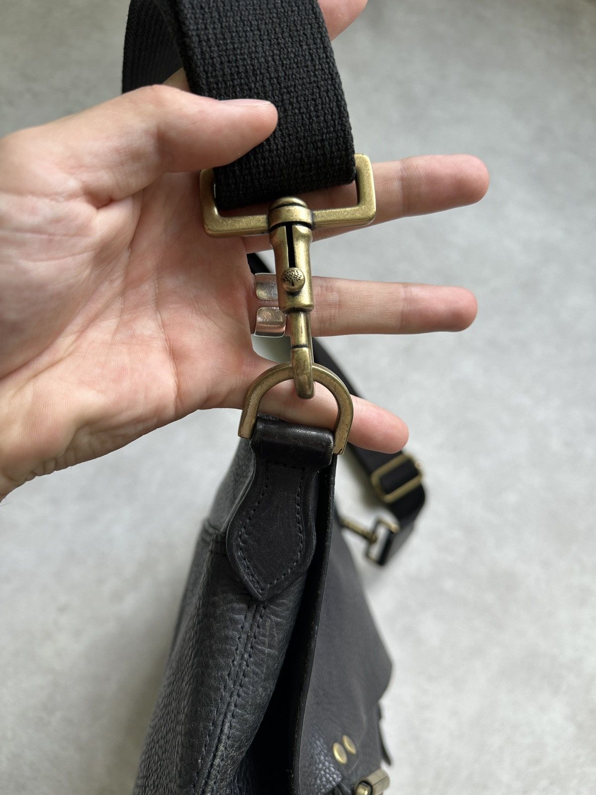 Mulberry Mulberry black leather crossbody bag with gold hardware Size ONE SIZE - 10 Thumbnail