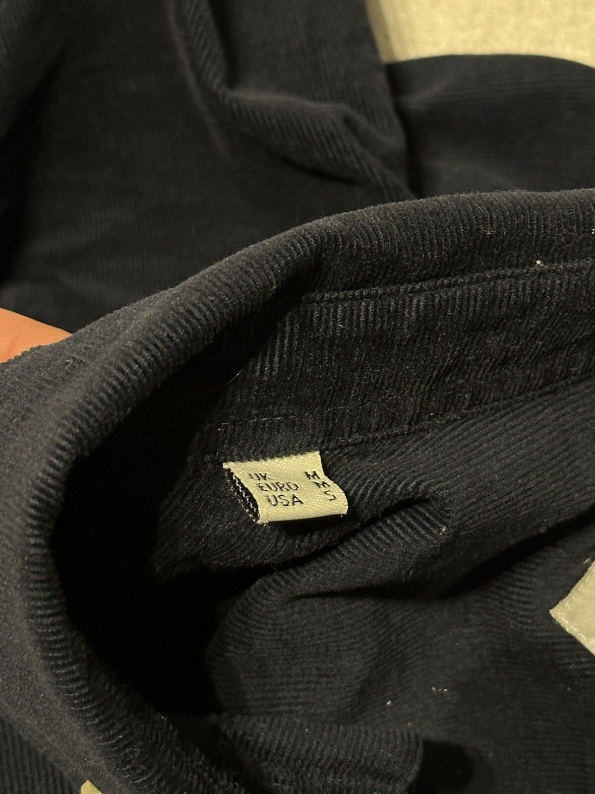 Barbour BARBOUR BEACON BALFOUR SHIRT MENS VELVET VELOUR CORDUROY Size US M / EU 48-50 / 2 - 11 Thumbnail