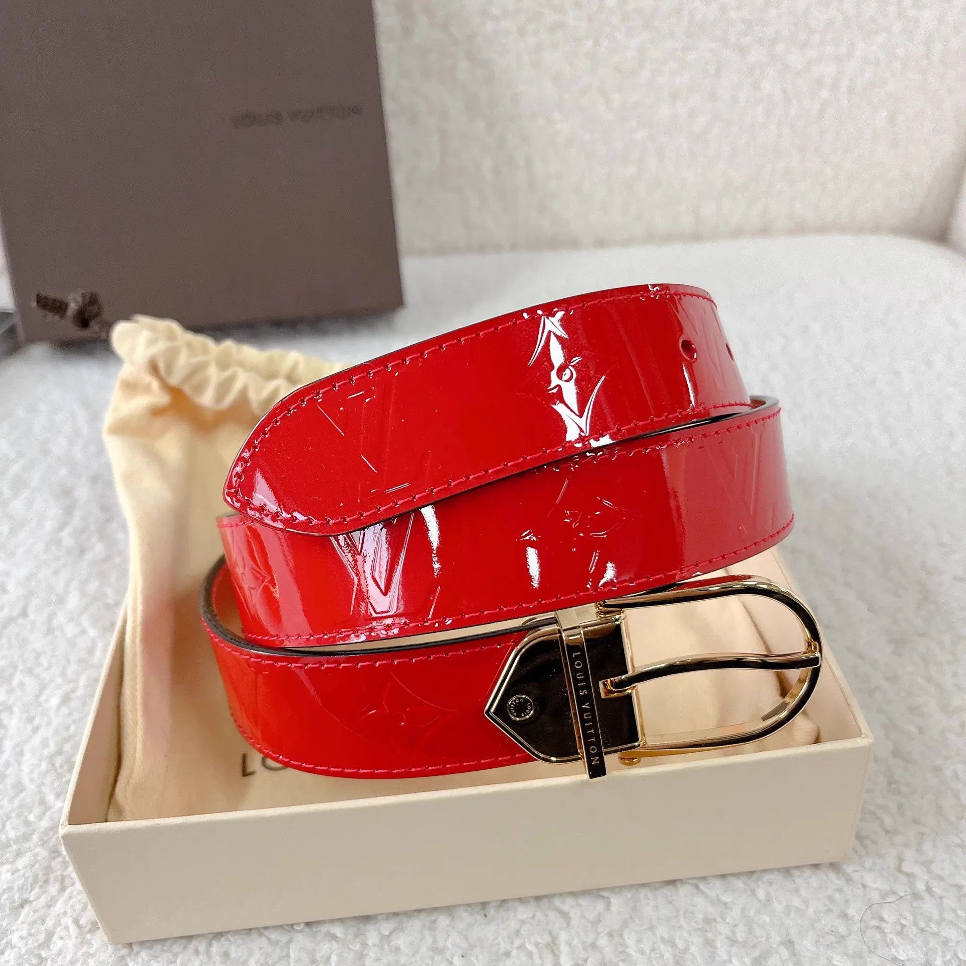 Louis Vuitton LV Red Patent Leather Belt Pre-owned 80/32 Size ONE SIZE - 2 Thumbnail