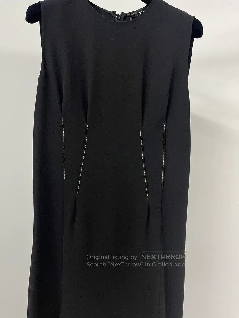 Versace Versace Black simple line design dress Size M / US 6-8 / IT 42-44 - 2 Thumbnail