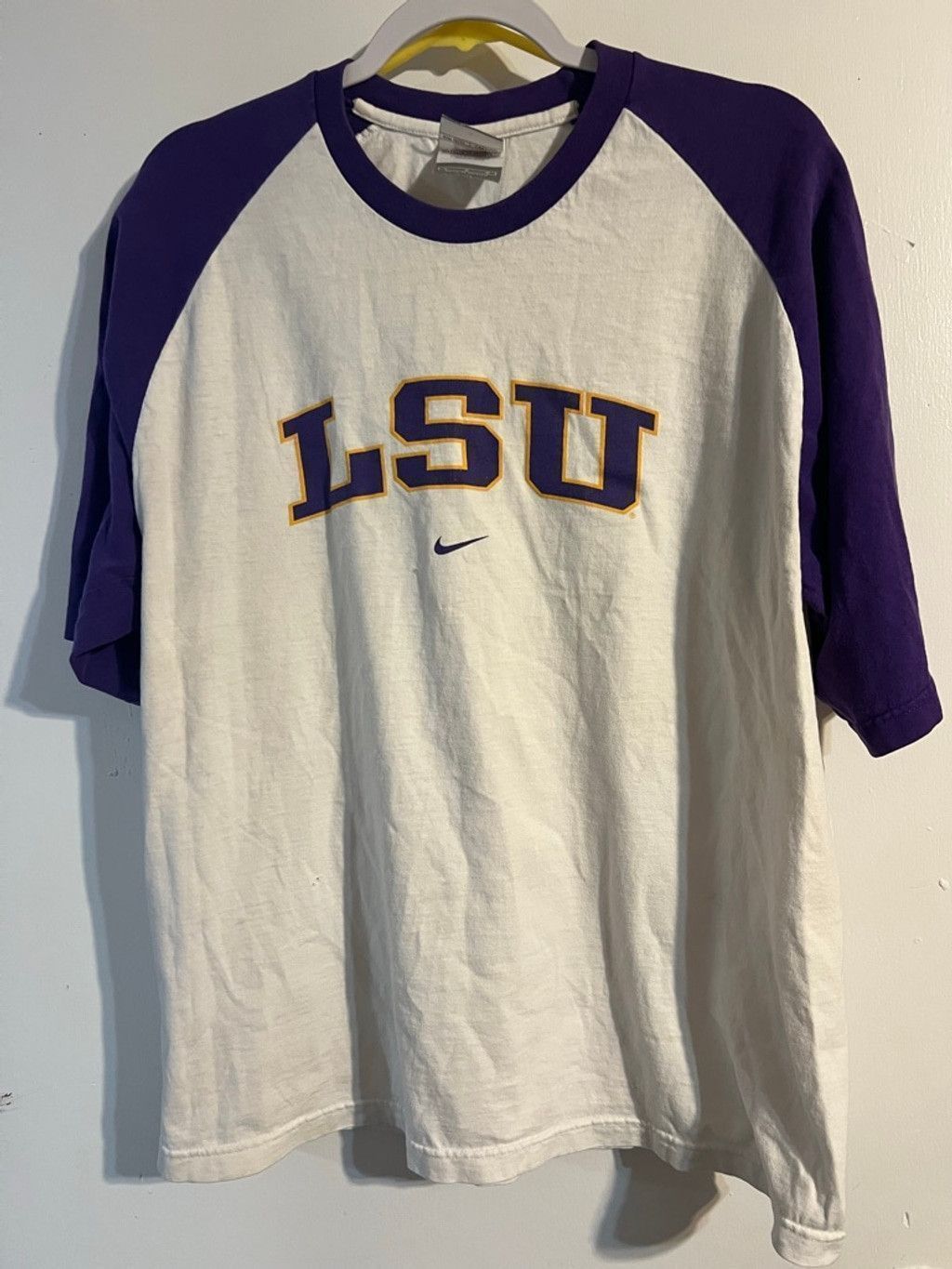 Nike Men's Nike LSU White Purple Short Sleeve Tee L Size US L / EU 52-54 / 3 - 1 Thumbnail