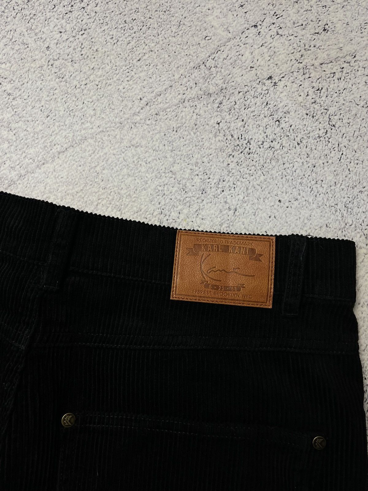 Karl Kani Vintage Karl Kani Velour Pants Rap Jeans Y2K Size US 30 / EU 46 - 15 Thumbnail
