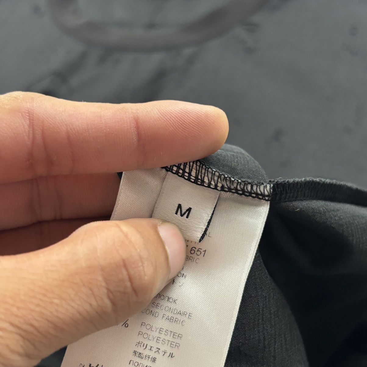 Givenchy Givenchy Destroyed Logo Shirt Size US M / EU 48-50 / 2 - 8 Thumbnail