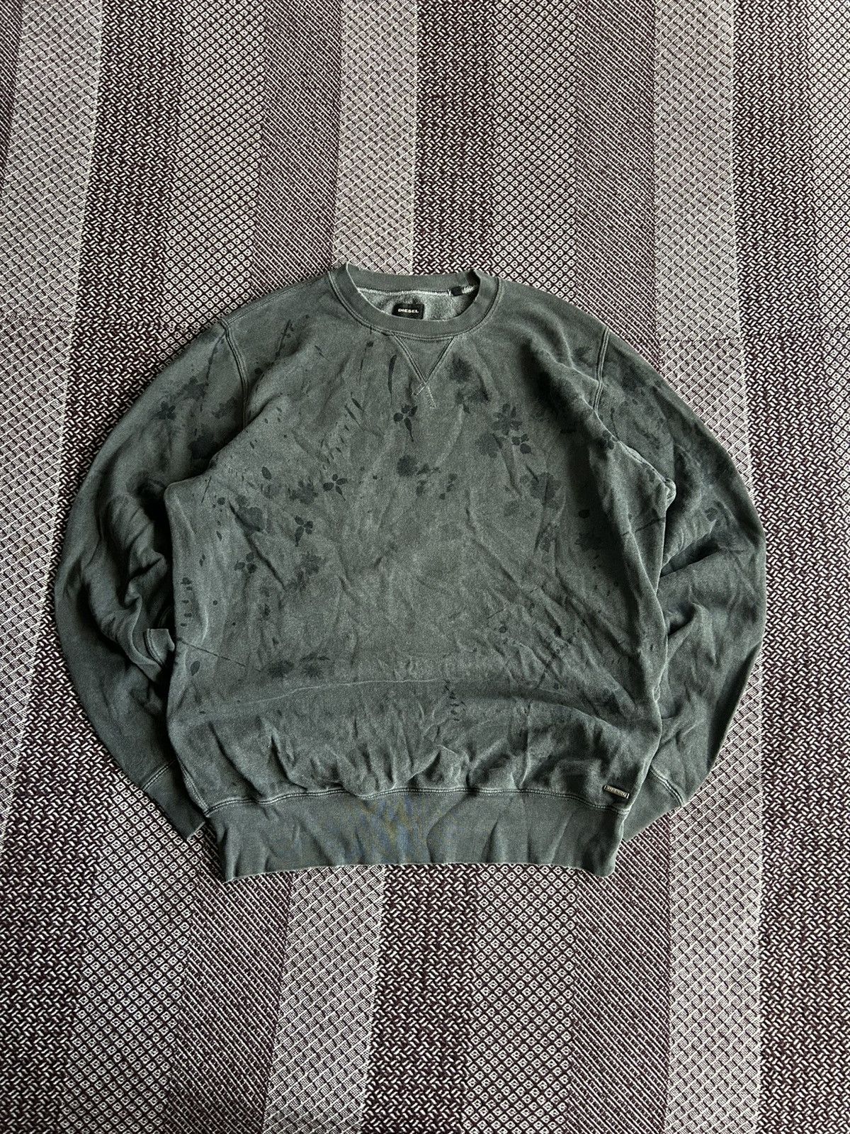 Diesel Vintage Diesel Distressed Sweatshirt Unisex Avantgarde Sz L Size US L / EU 52-54 / 3 - 1 Thumbnail