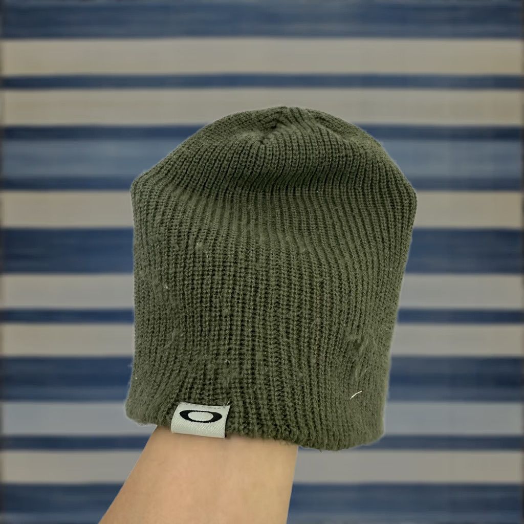 Oakley VINTAGE Oakley Beanie Cap Hat Green Streetwear Adult One Size Knit Size ONE SIZE - 1 Thumbnail