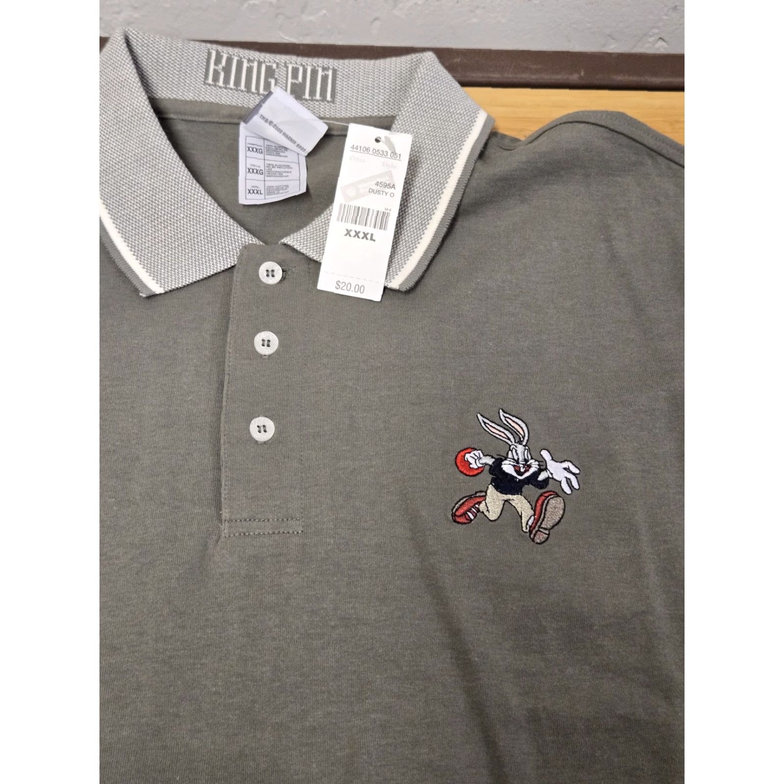 Vintage Warner Bros Bugs Bunny Polo Shirt Mens 3XL Gray Short Sleeve Collared 100% Cotton Graphic Print Embroidered Size US XXL / EU 58 / 5 - 2 Thumbnail
