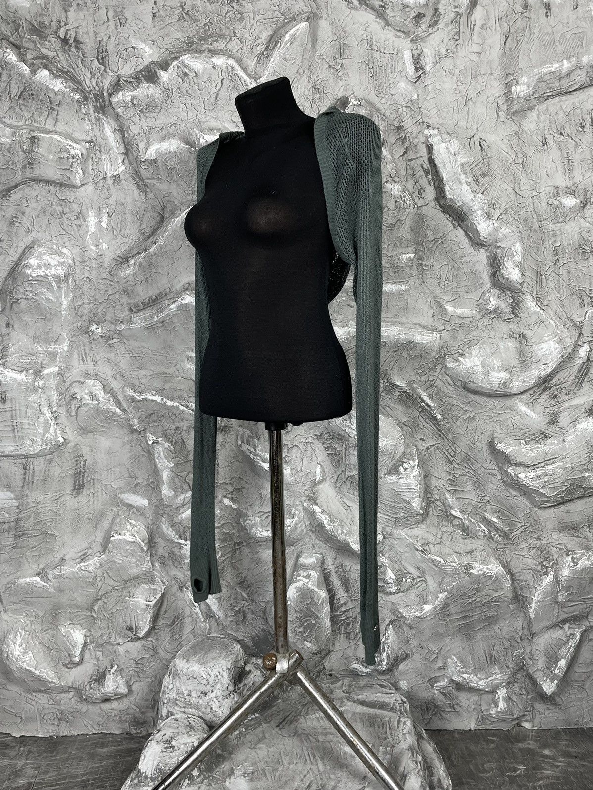 Japanese Brand Y2K Avant-Garde Mesh Long Sleeve Finger Hole Cape with Hood Size L / US 10 / IT 46 - 1 Thumbnail