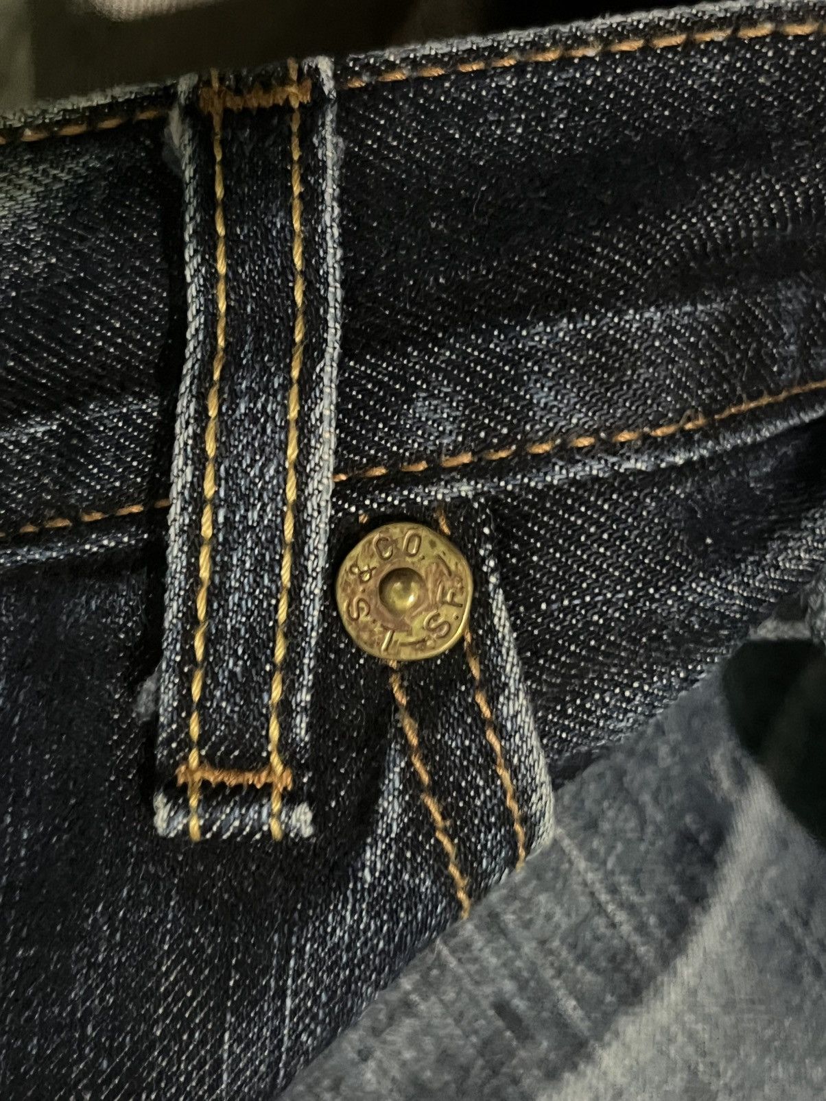 Levi's ⚡️Baggy⚡️Vintage Levi’s Lot 503 Dark Washed Distressed Jeans Size US 37 - 9 Thumbnail