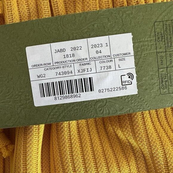 Gucci NWT GUCCI Skirt Yellow Size L 100% Authentic GG Logo Size 30" / US 8 / IT 44 - 6 Thumbnail
