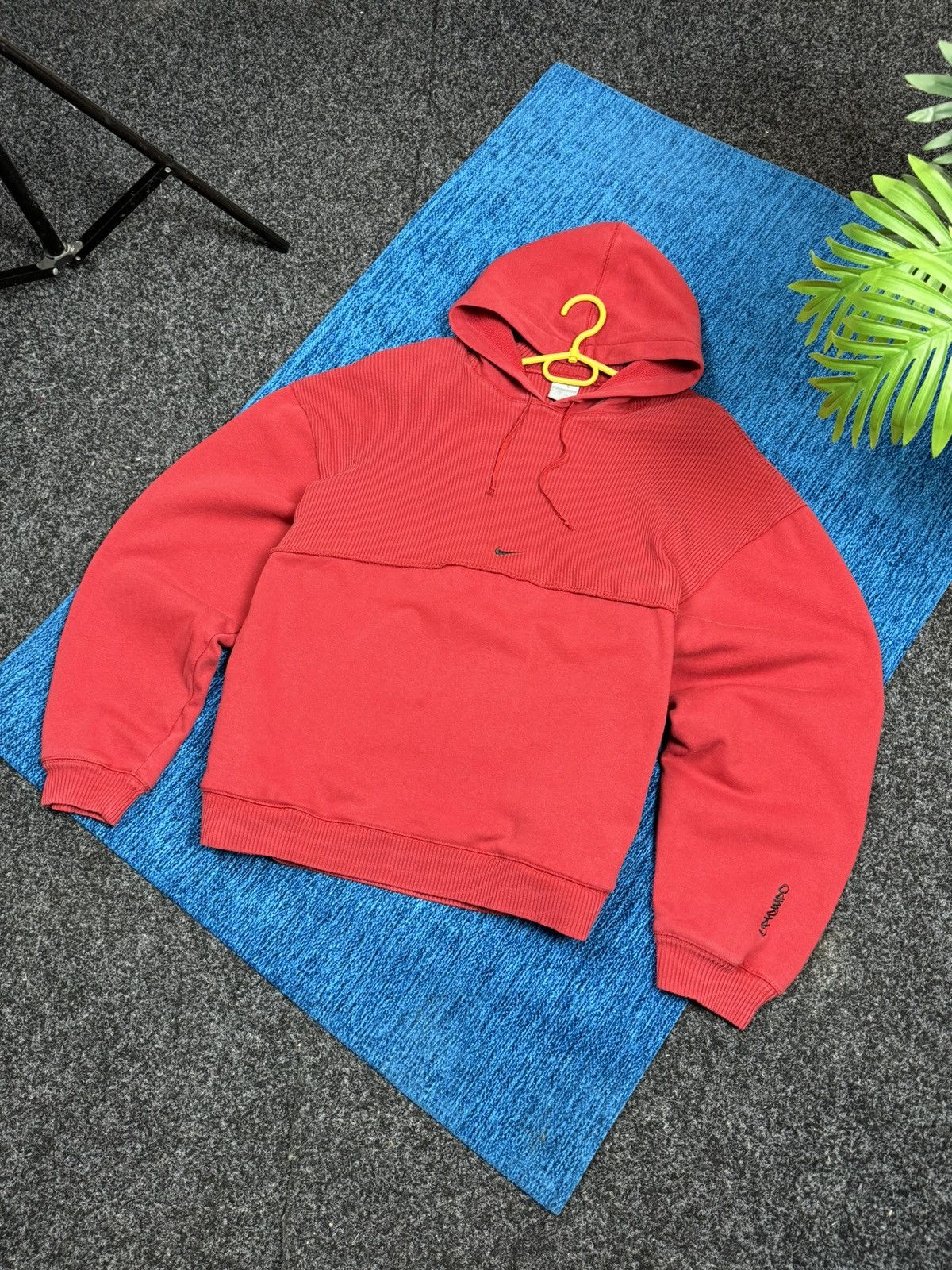 Nike VINTAGE NIKE CENTER SWOOSH HOODIE 90S SIZE L TRAVIS SCOTT 🛍️ Size US L / EU 52-54 / 3 - 16 Thumbnail