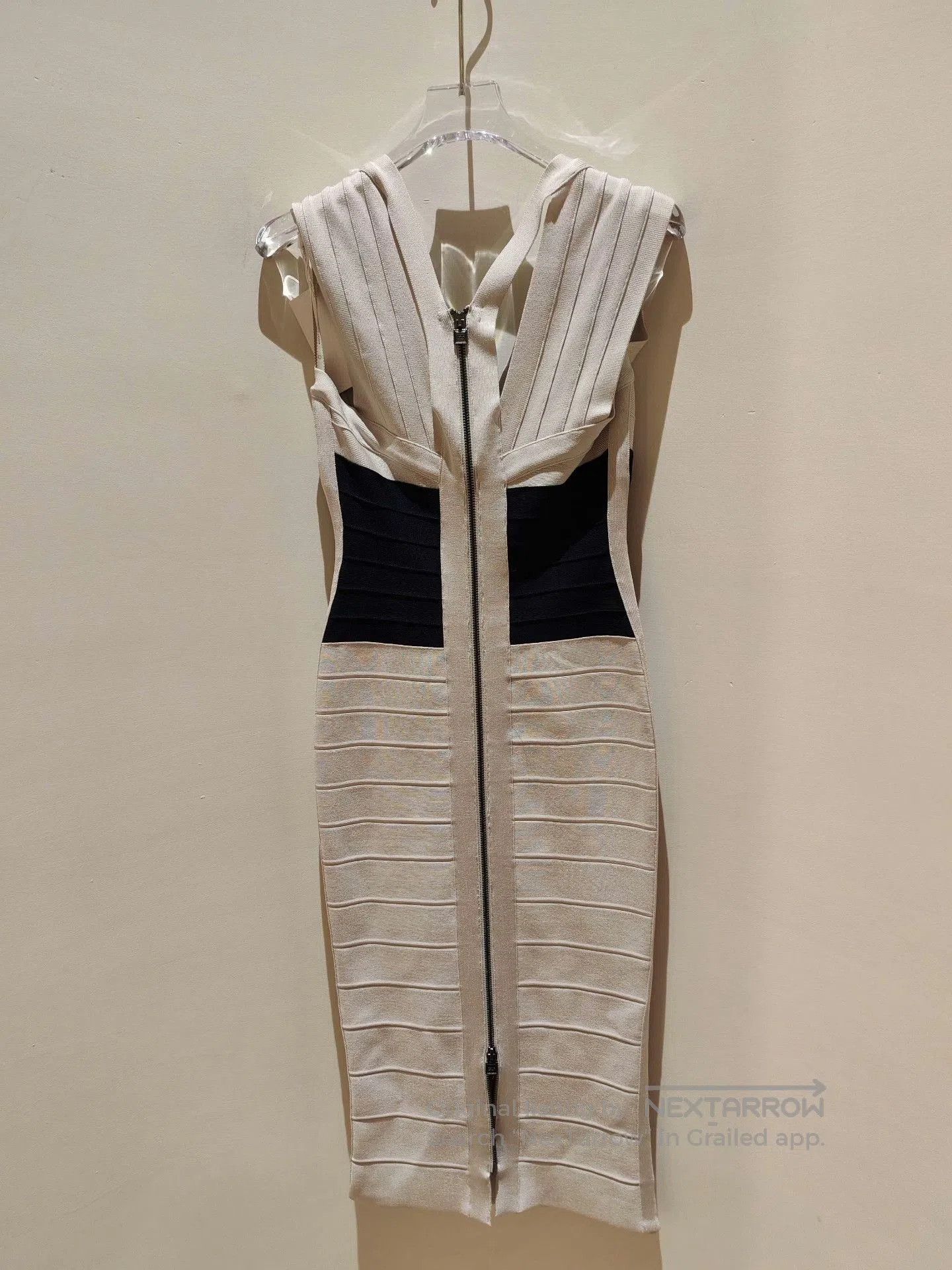 Herve Leger Herve Leger Knit Bandage Dress. Size M / US 6-8 / IT 42-44 - 2 Thumbnail